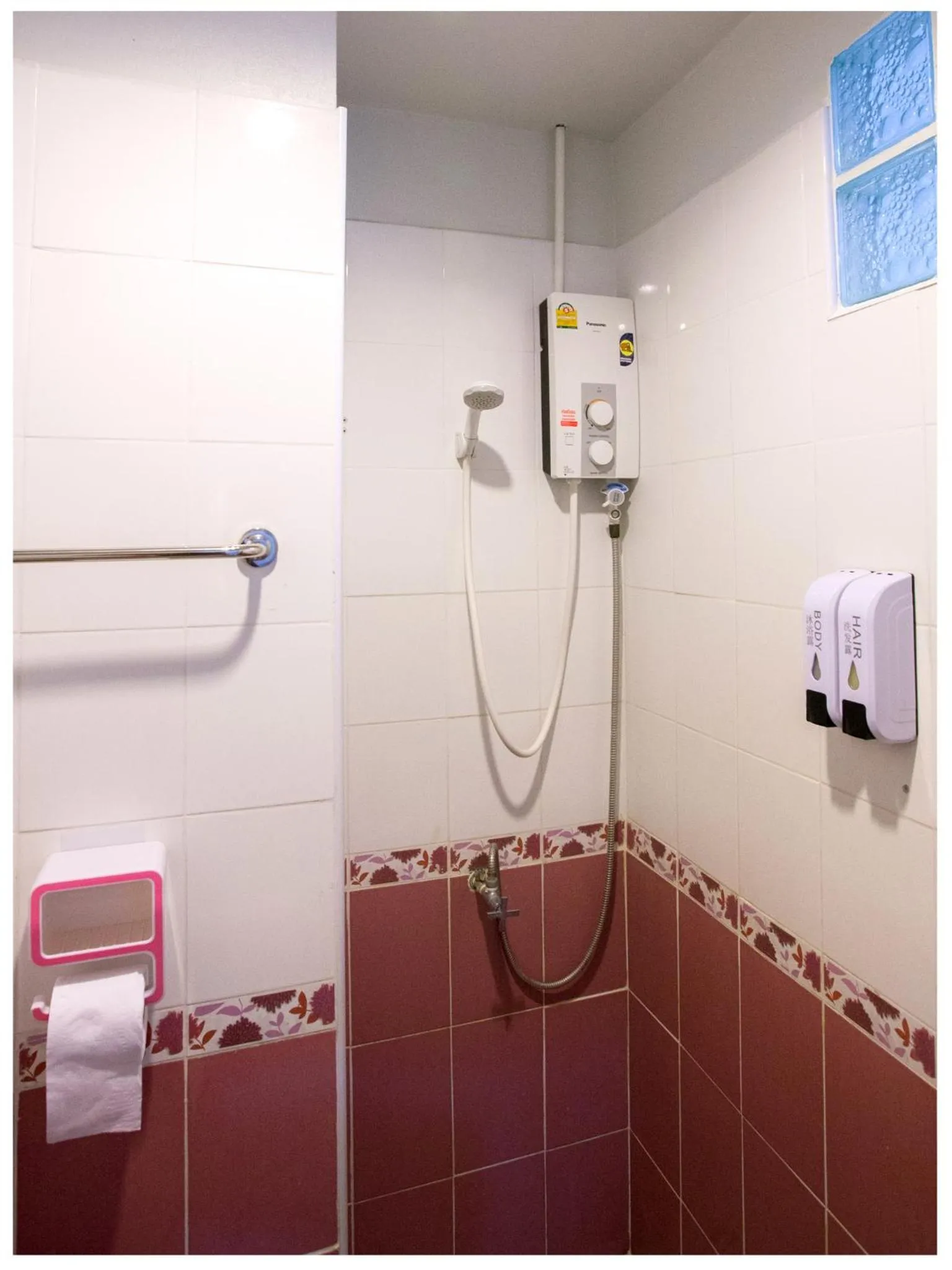 Shower in Namhasin House