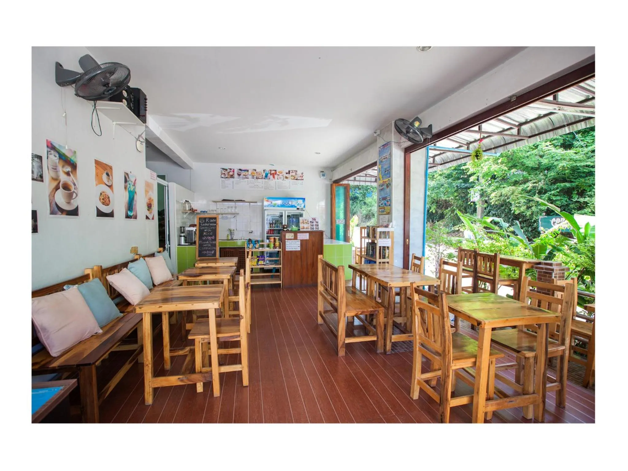 Restaurant/places to eat in Namhasin House