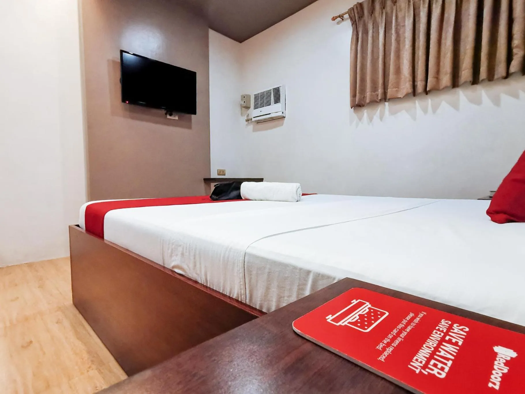 Bed in RedDoorz Plus near Robinsons Place Gensan