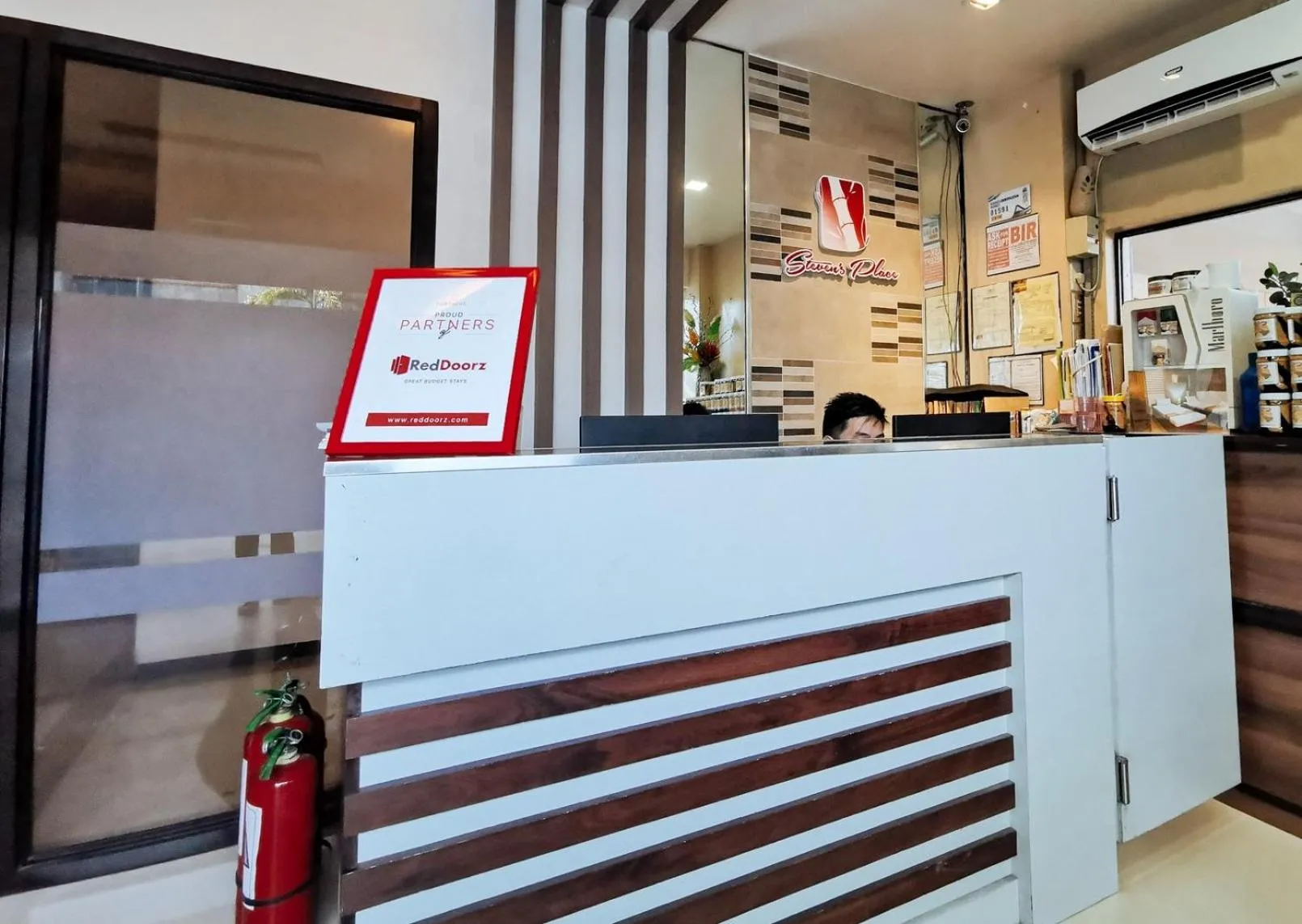 Lobby or reception in RedDoorz Plus near Robinsons Place Gensan