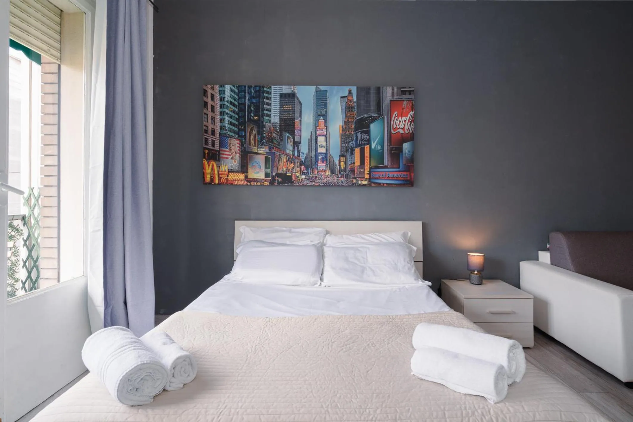 Bed in Galleria Del Reno