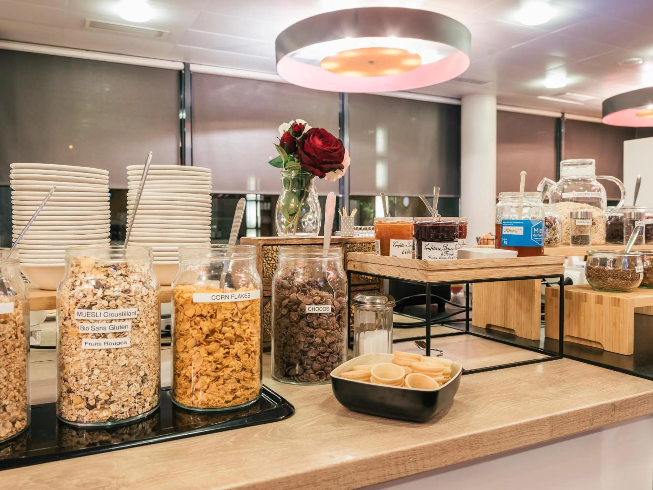 Breakfast in Holiday Inn Express Saint-Nazaire by IHG
