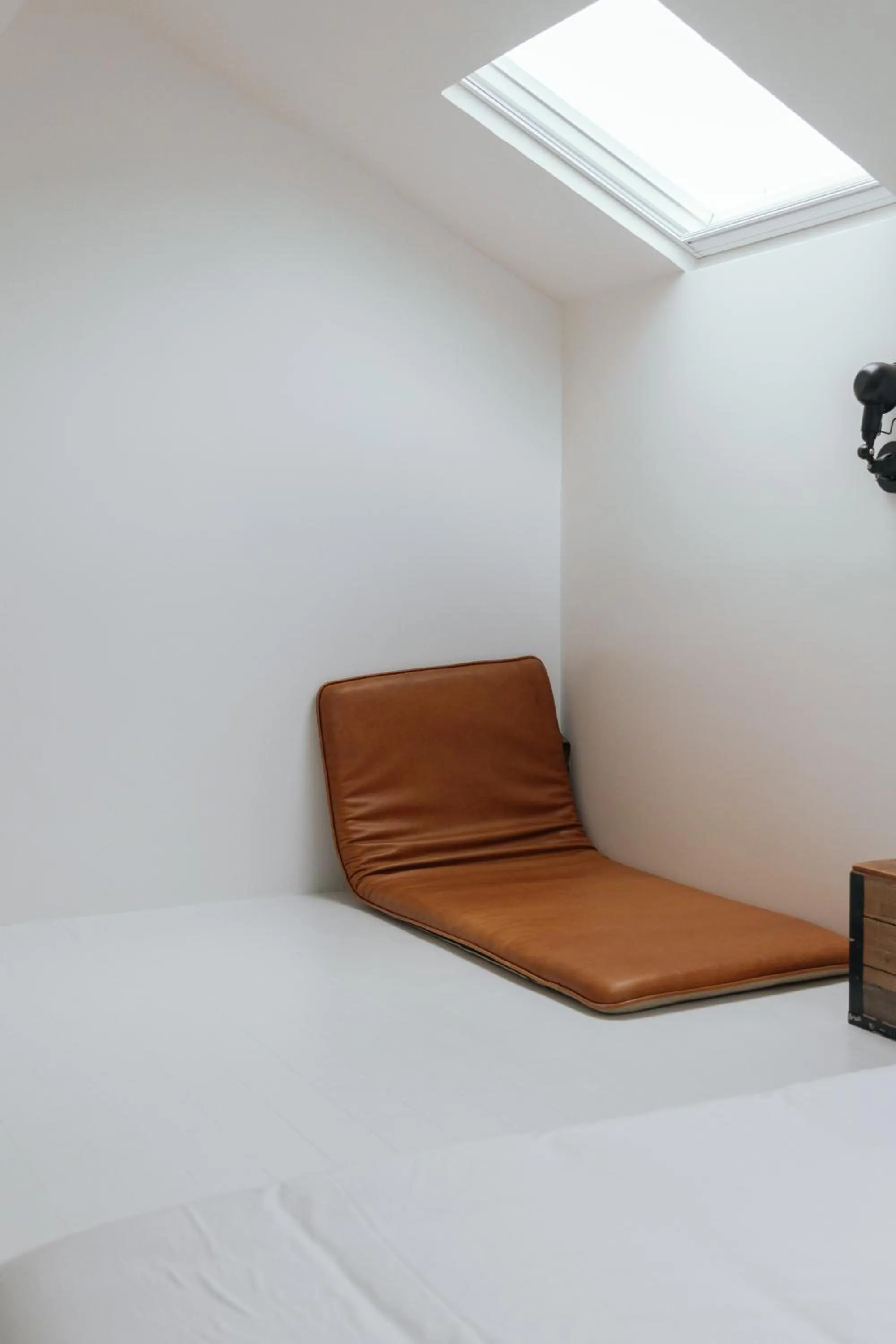 Bed in Ocean Day By Day