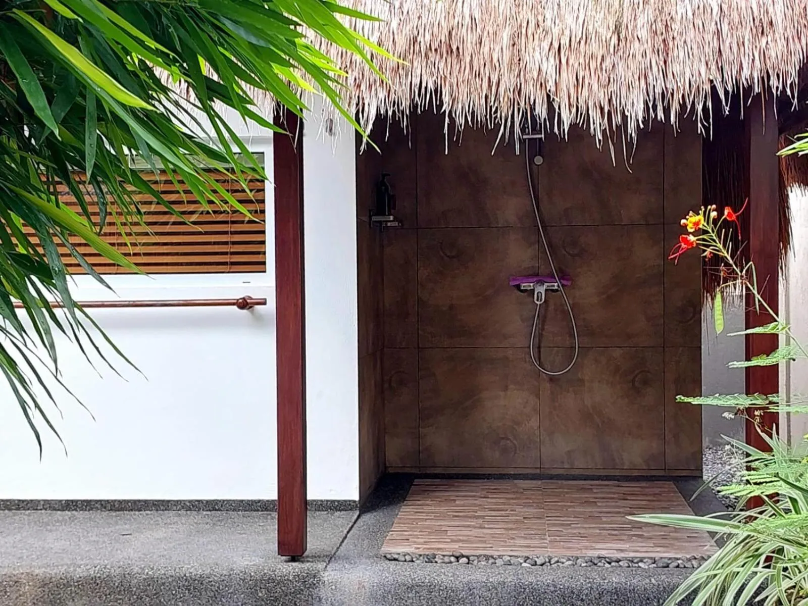 Halamanan Residences