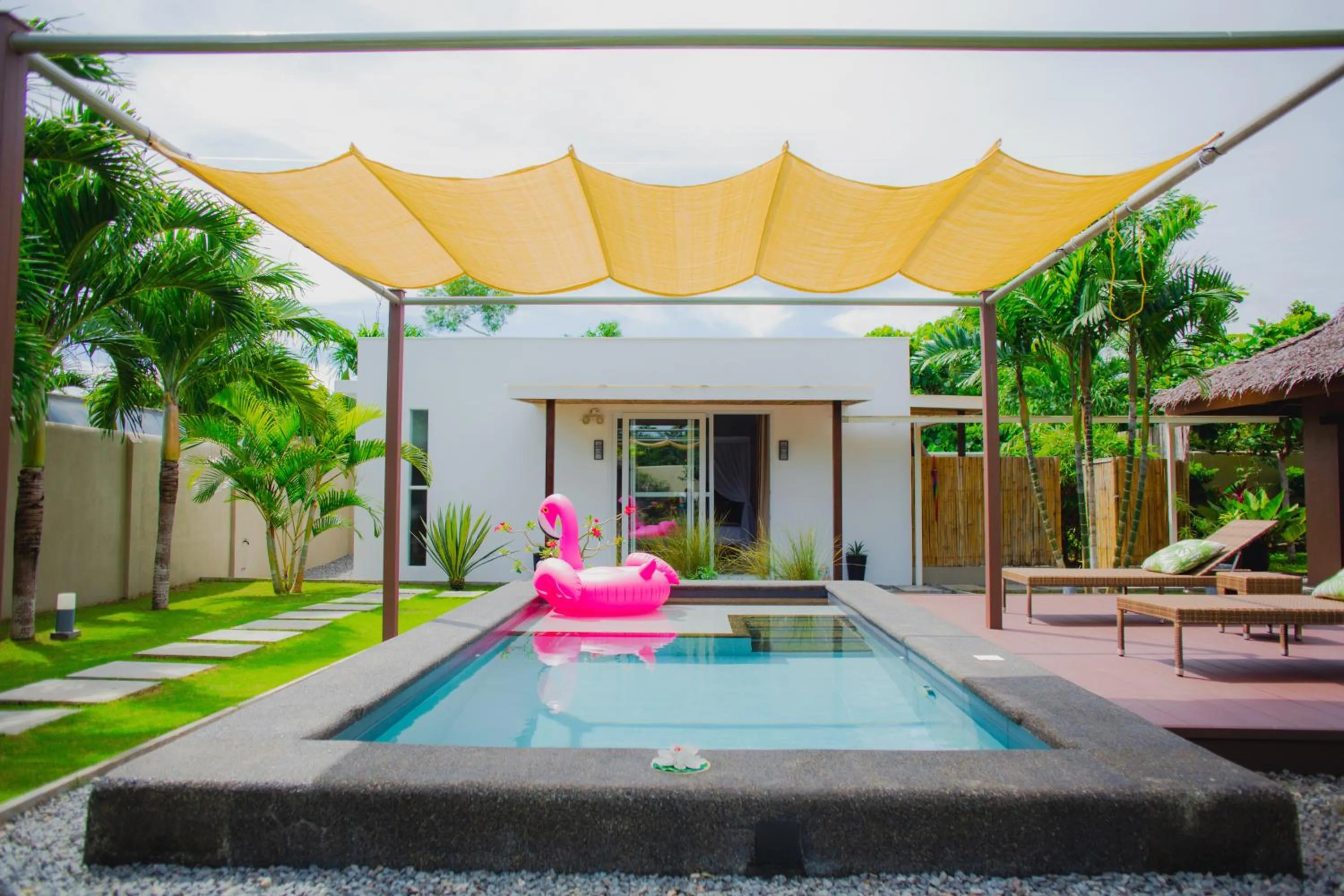 Halamanan Residences