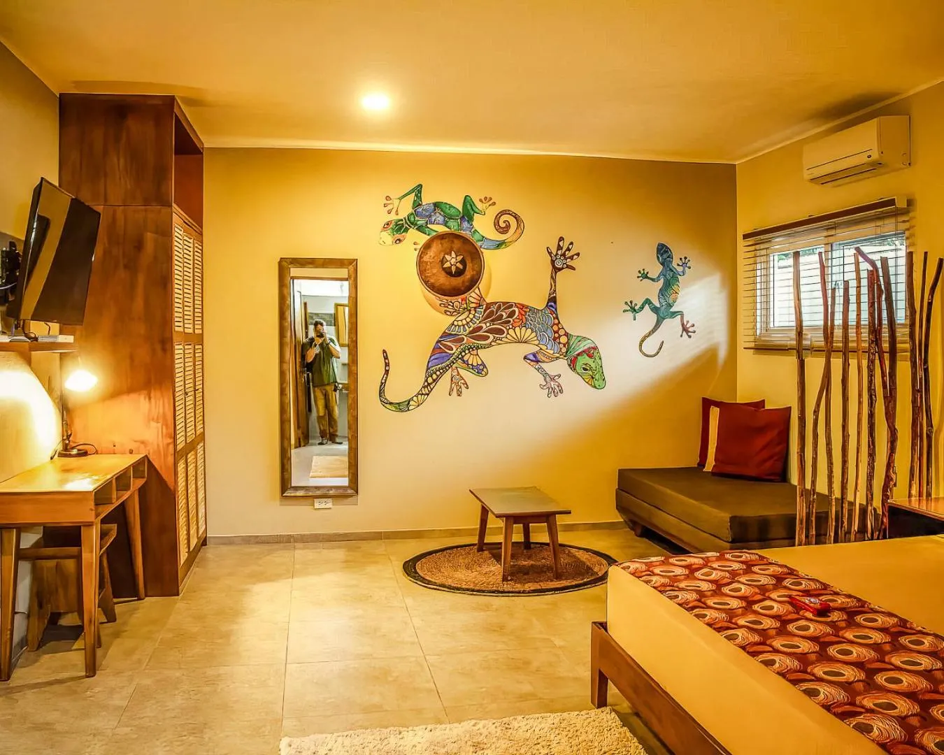 Bed in Halamanan Residences