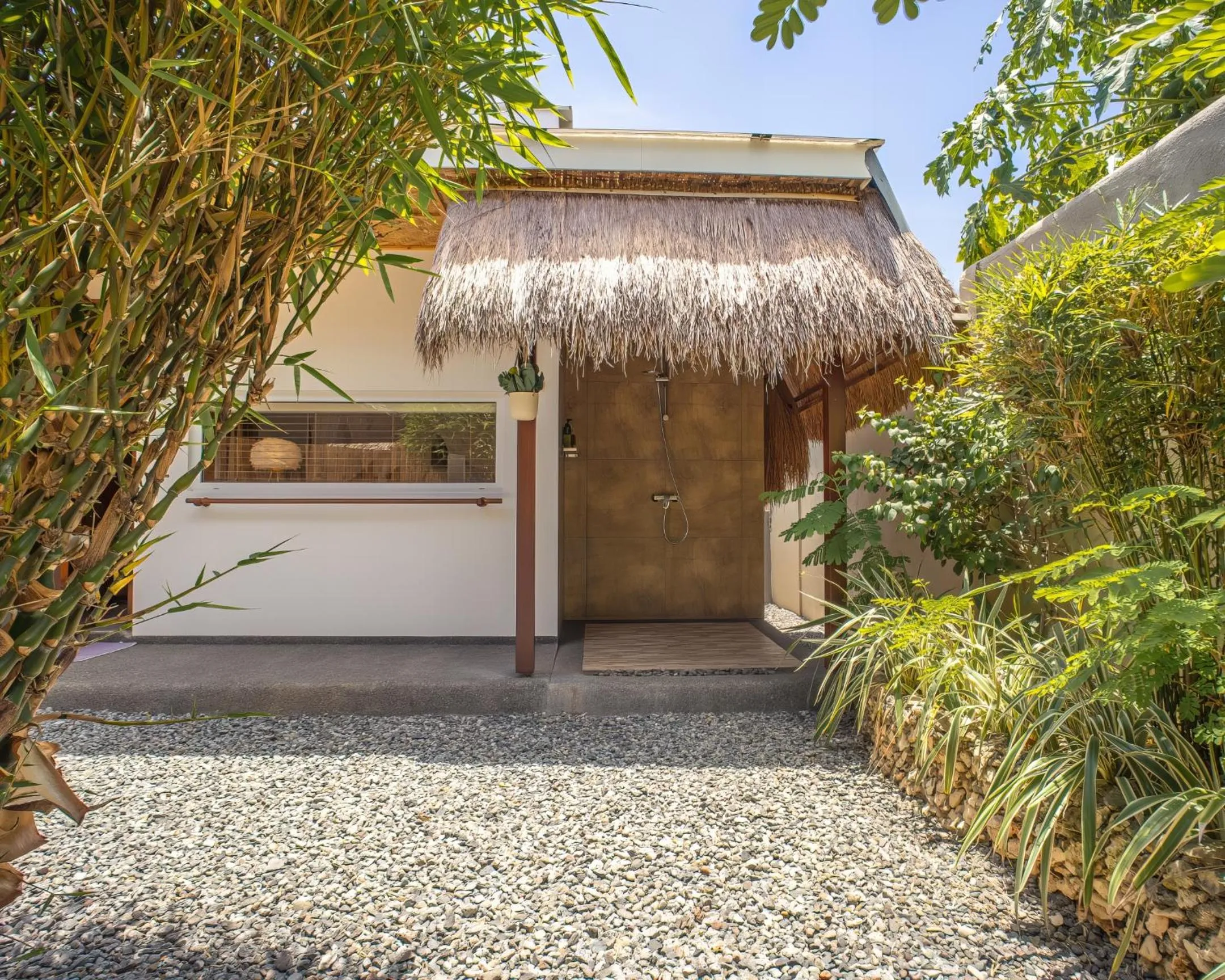 Halamanan Residences