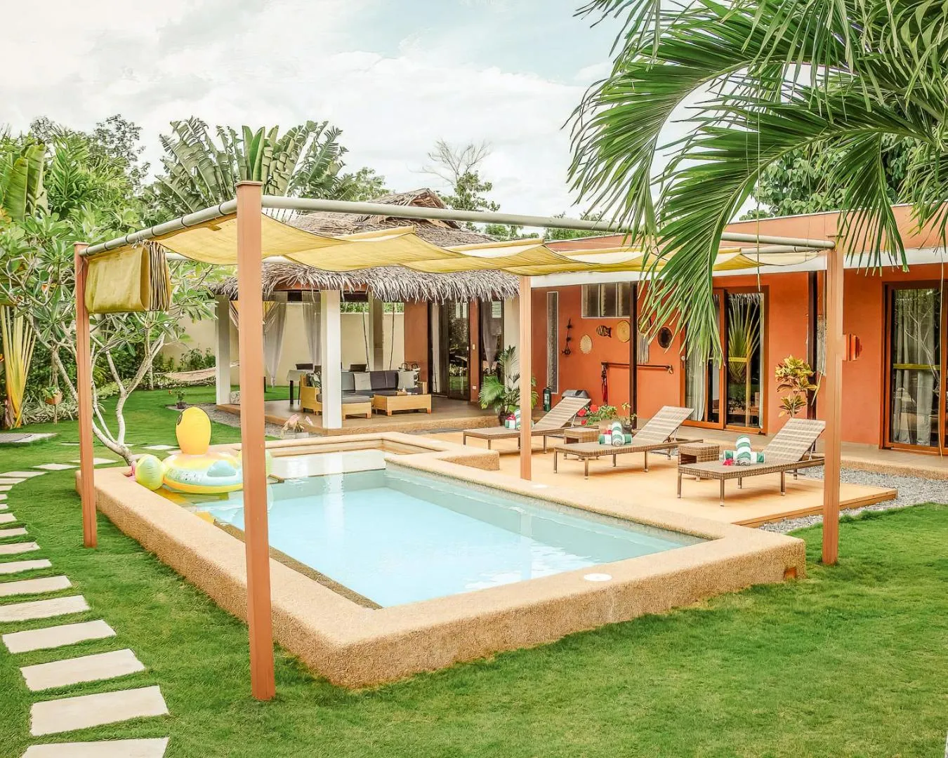 Garden view in Halamanan Residences