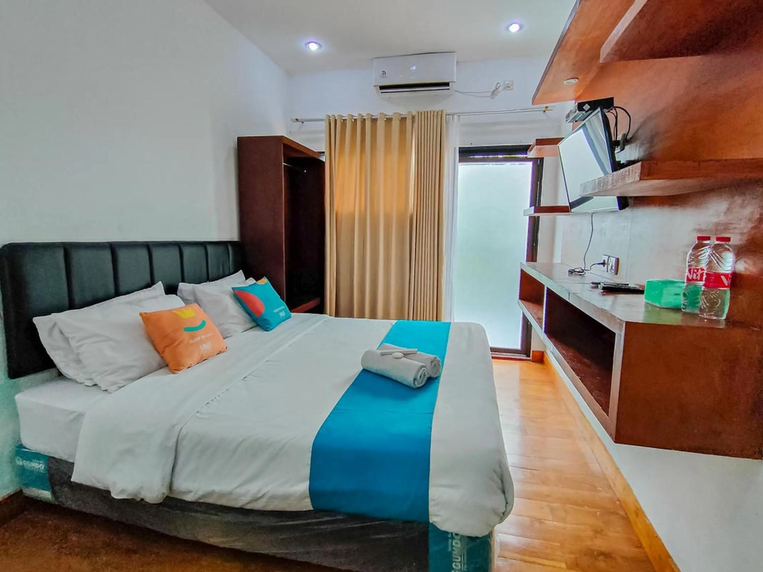 Bedroom, Bed in Sans Borobudur Homestay Banyuwangi