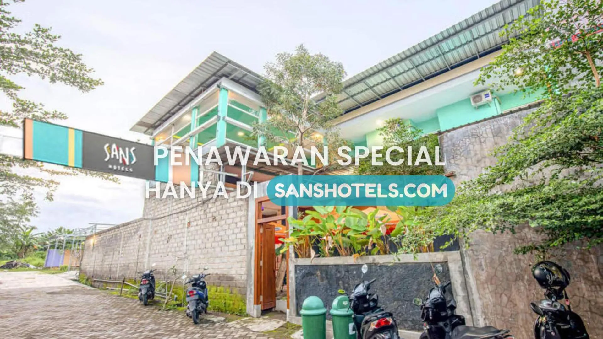 Property building in Sans Borobudur Homestay Banyuwangi