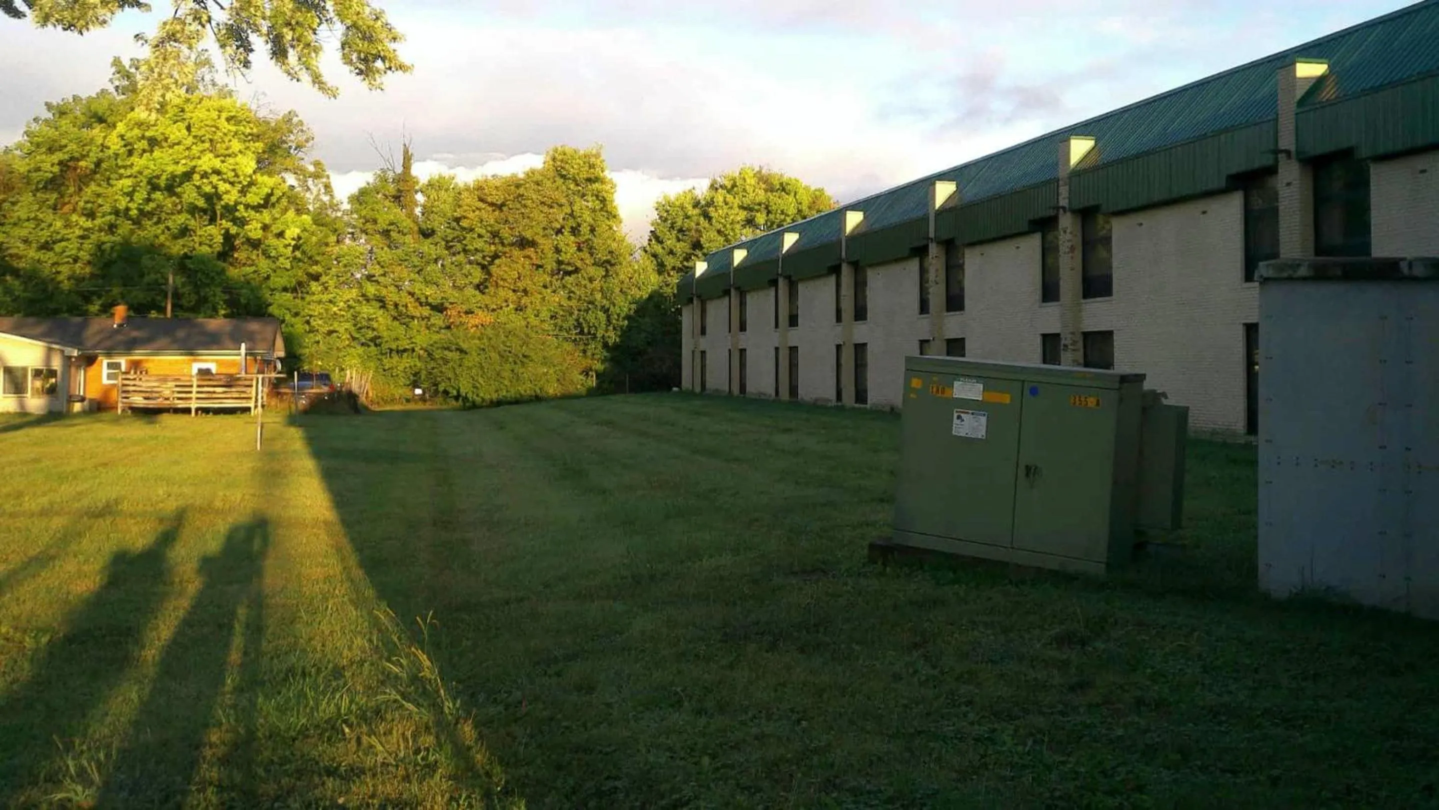 Property building in Quality Inn & Suites Indianapolis Northwest