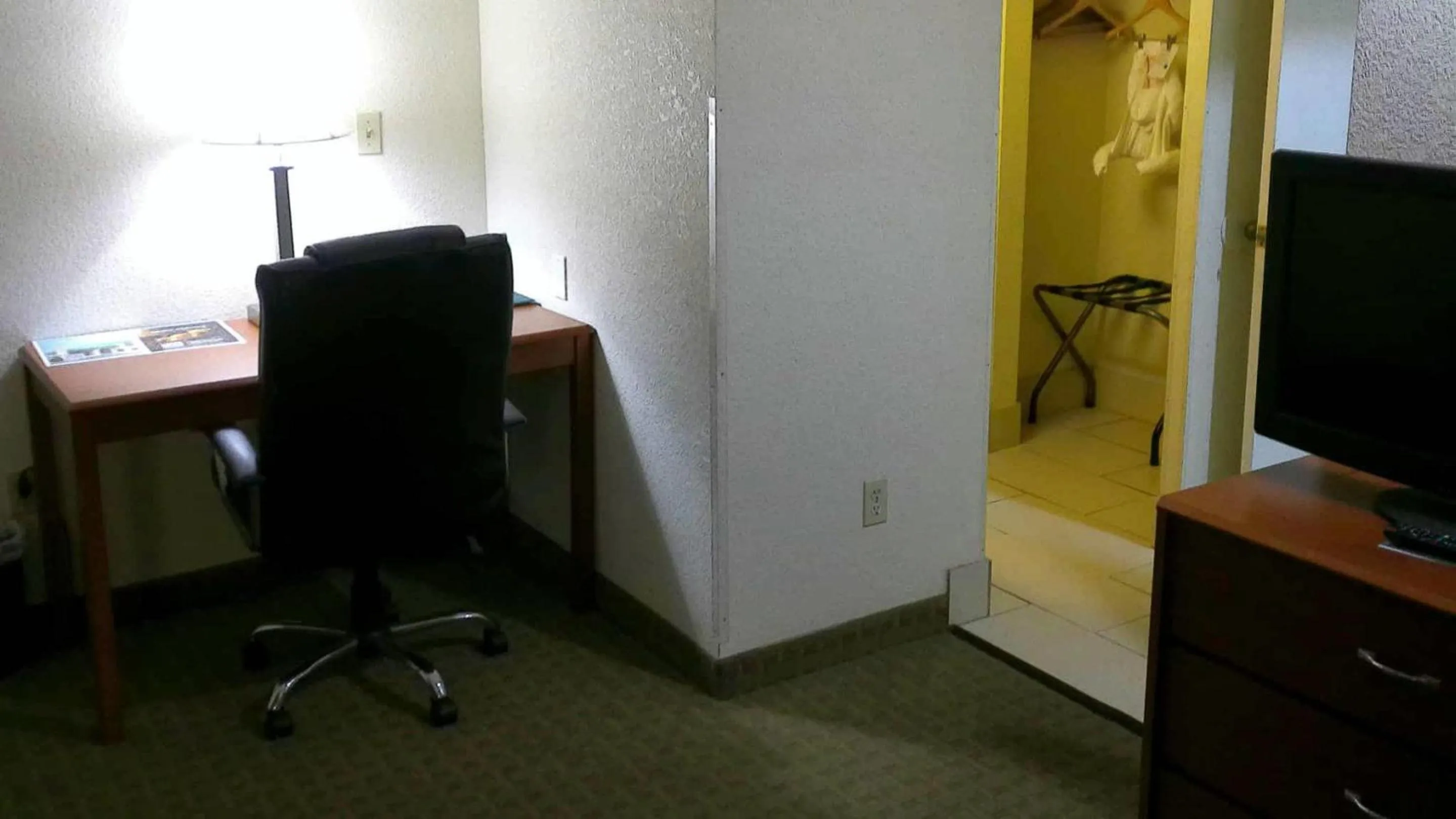 Bedroom in Quality Inn & Suites Indianapolis Northwest