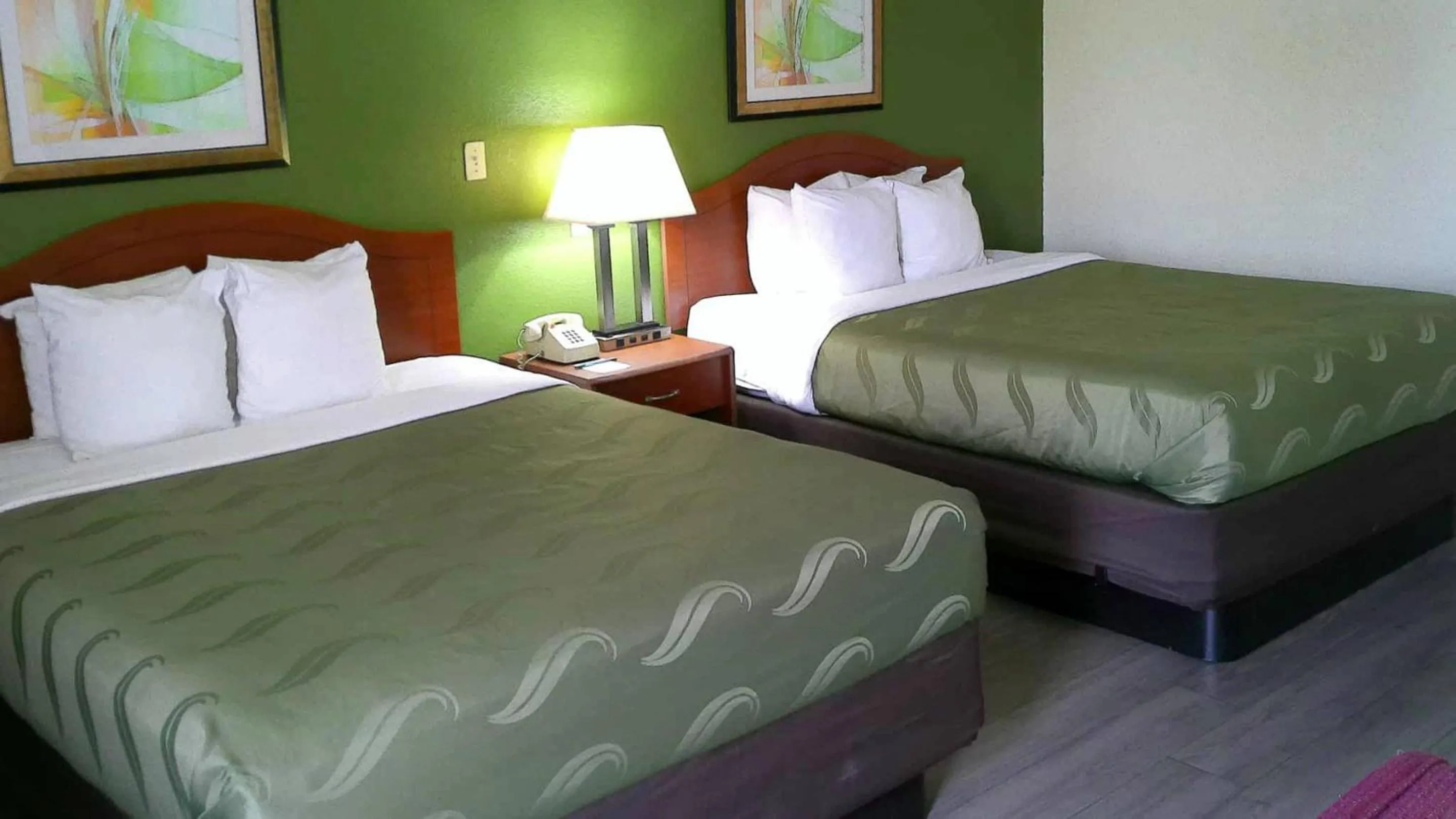 Bedroom in Quality Inn & Suites Indianapolis Northwest