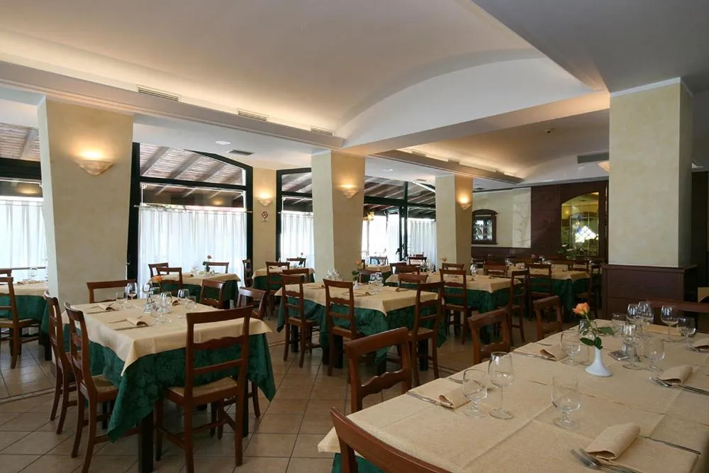 Restaurant/places to eat in Hotel Al Fogo