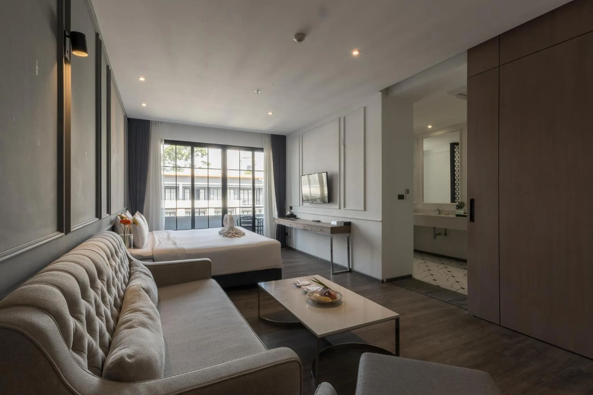 Balcony/Terrace, Bed in One Patio Hotel Pattaya - SHA Extra Plus