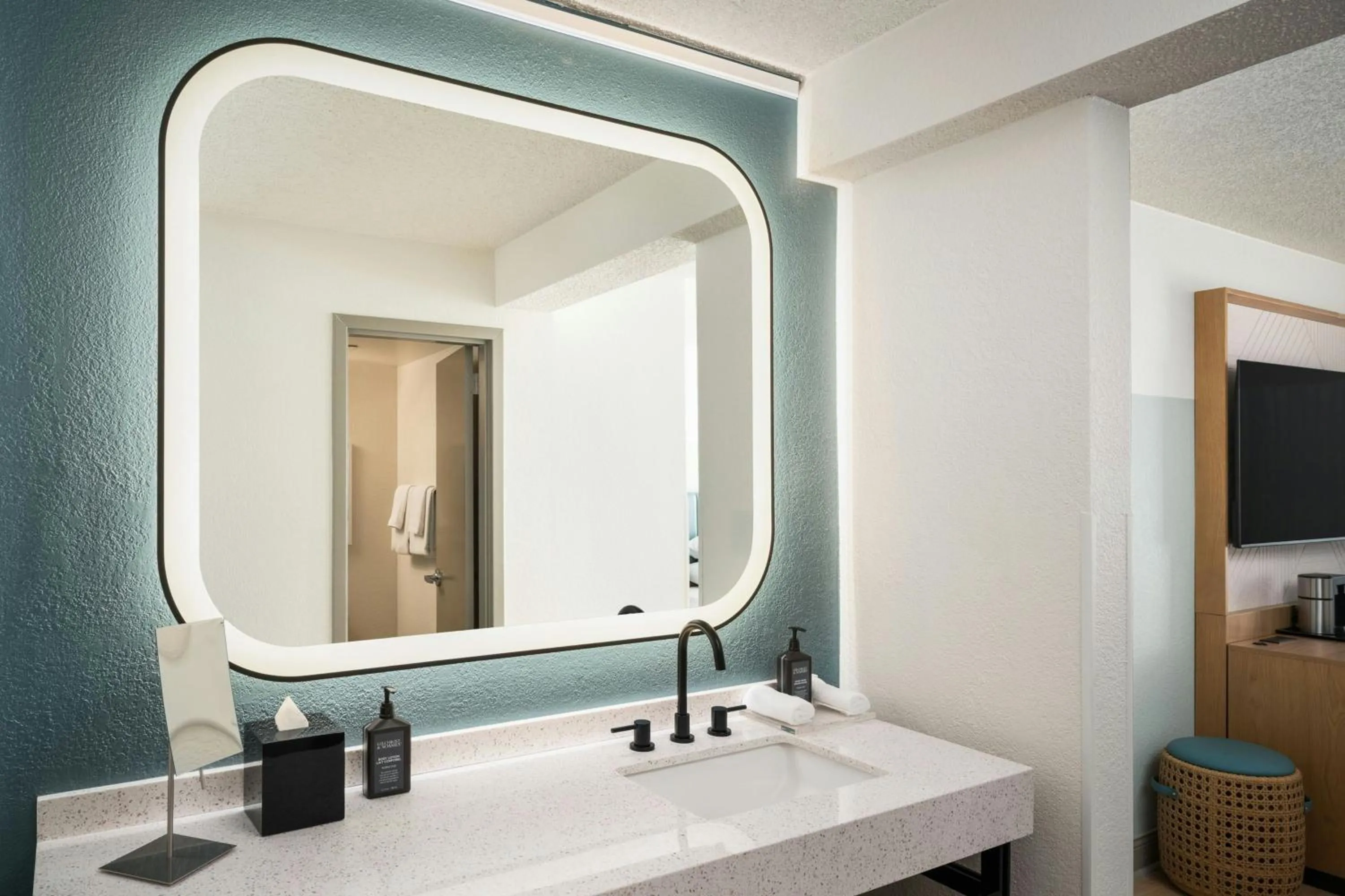 Photo of the whole room in Sheraton Orlando Lake Buena Vista Resort