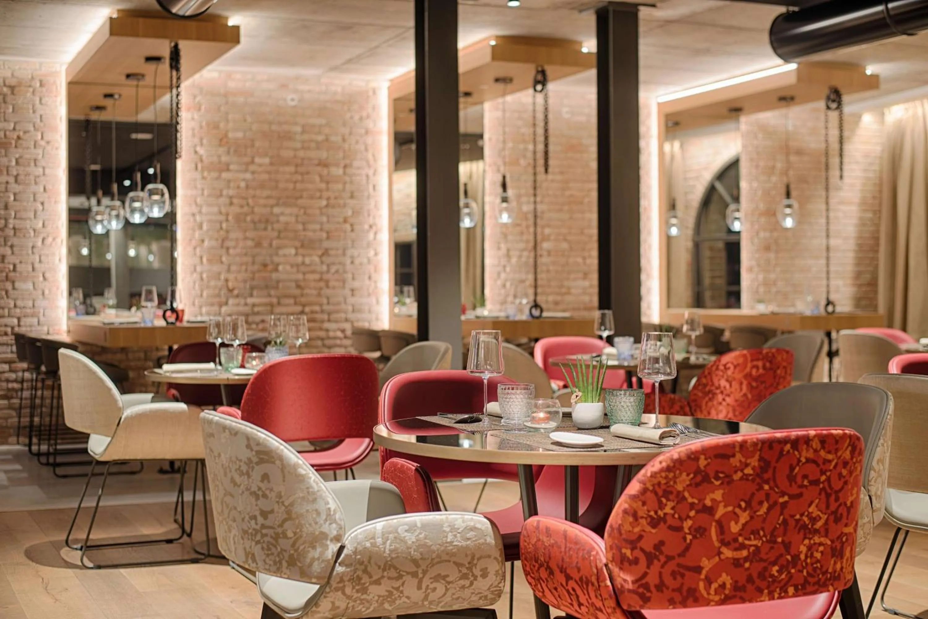 Restaurant/places to eat in NH Collection Murano Villa