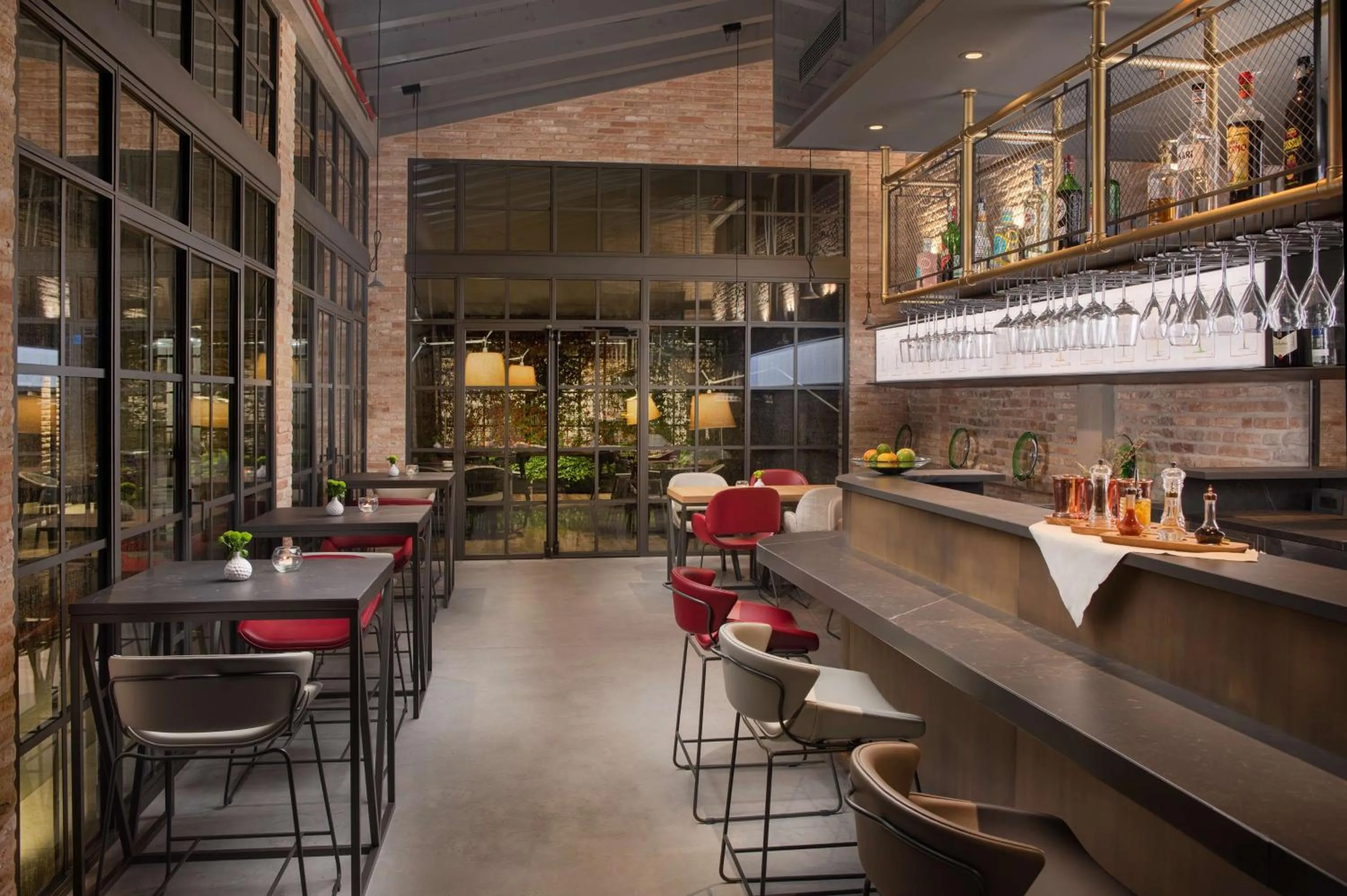 Lounge or bar in NH Collection Murano Villa