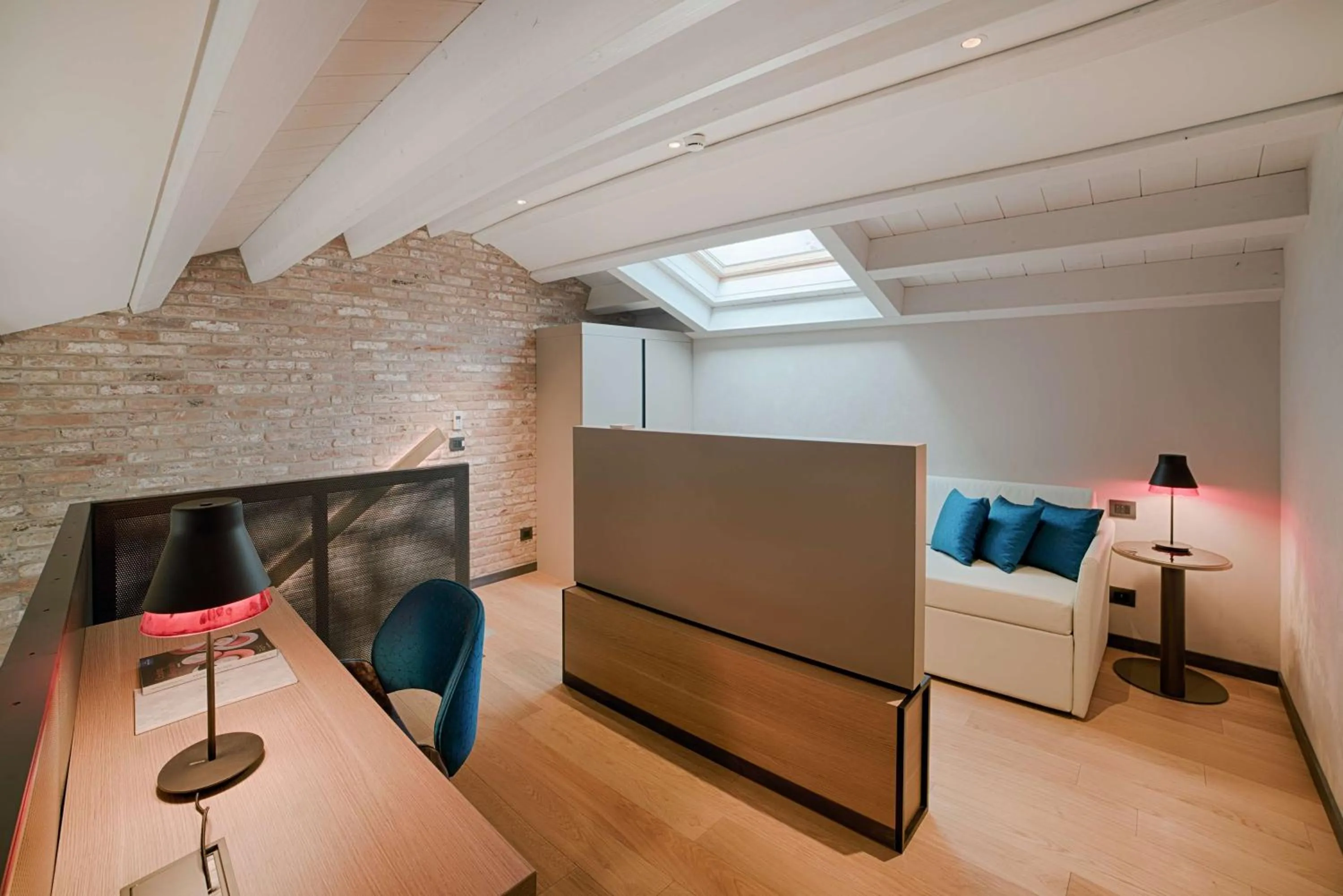 Photo of the whole room in NH Collection Murano Villa