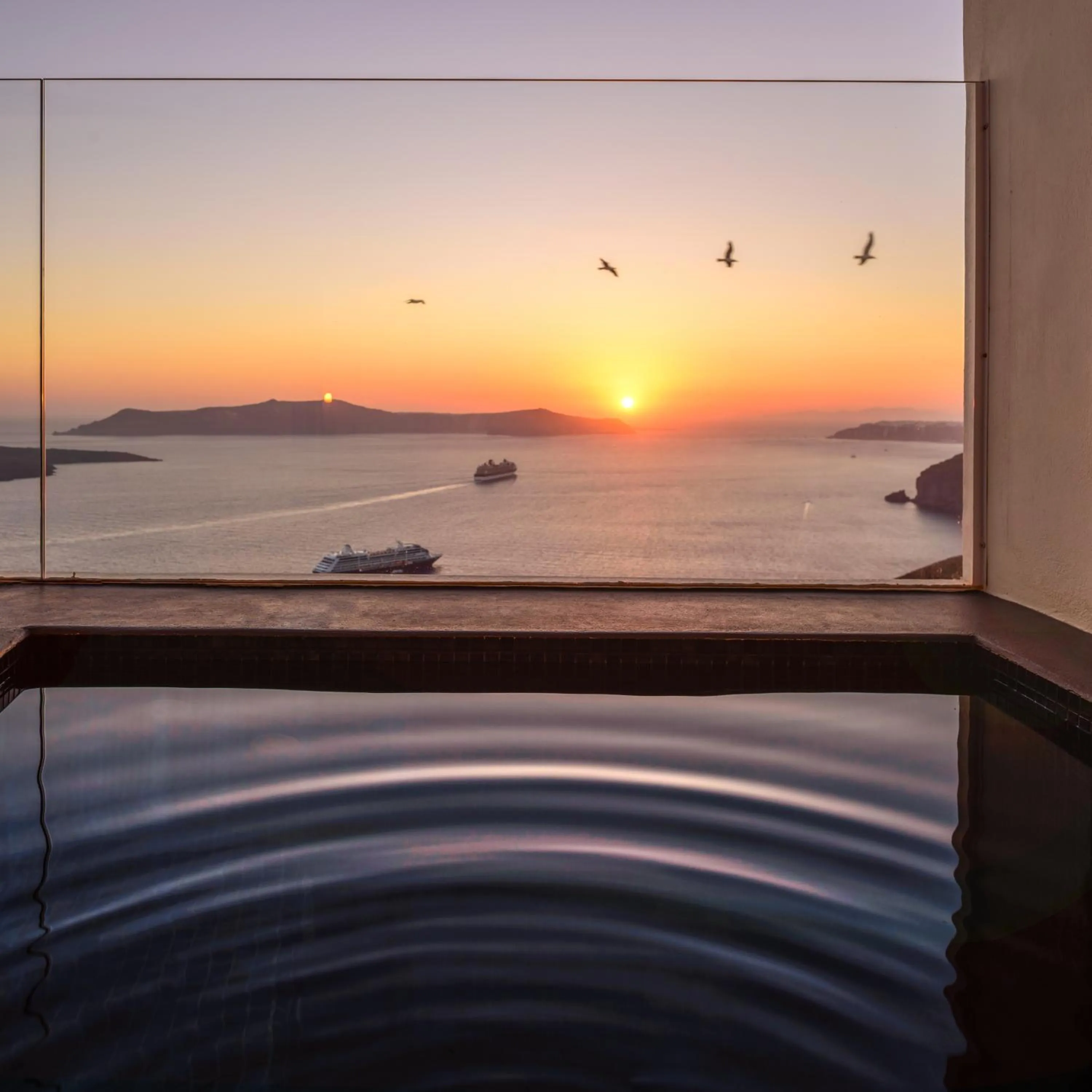 Hot Tub in Keti Hotel