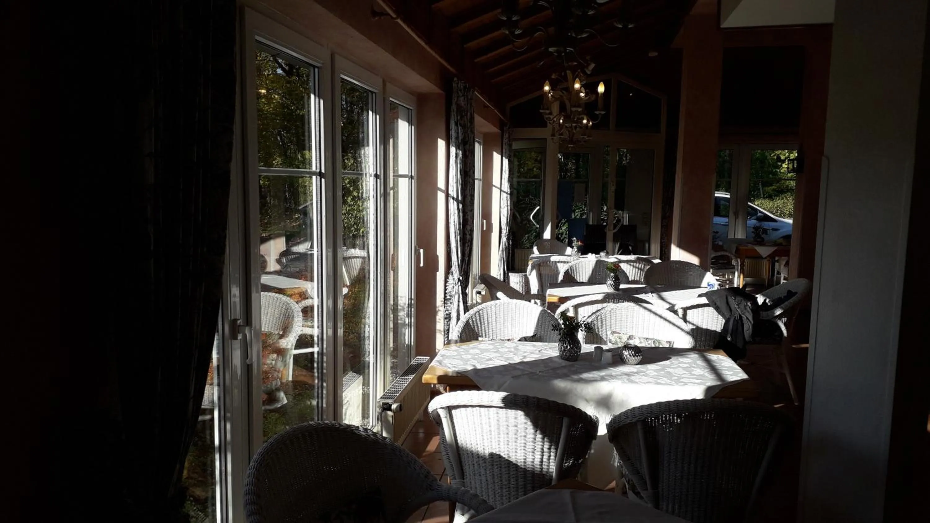 Restaurant/places to eat in Hotel Rosengarten Leipzig-Naunhof