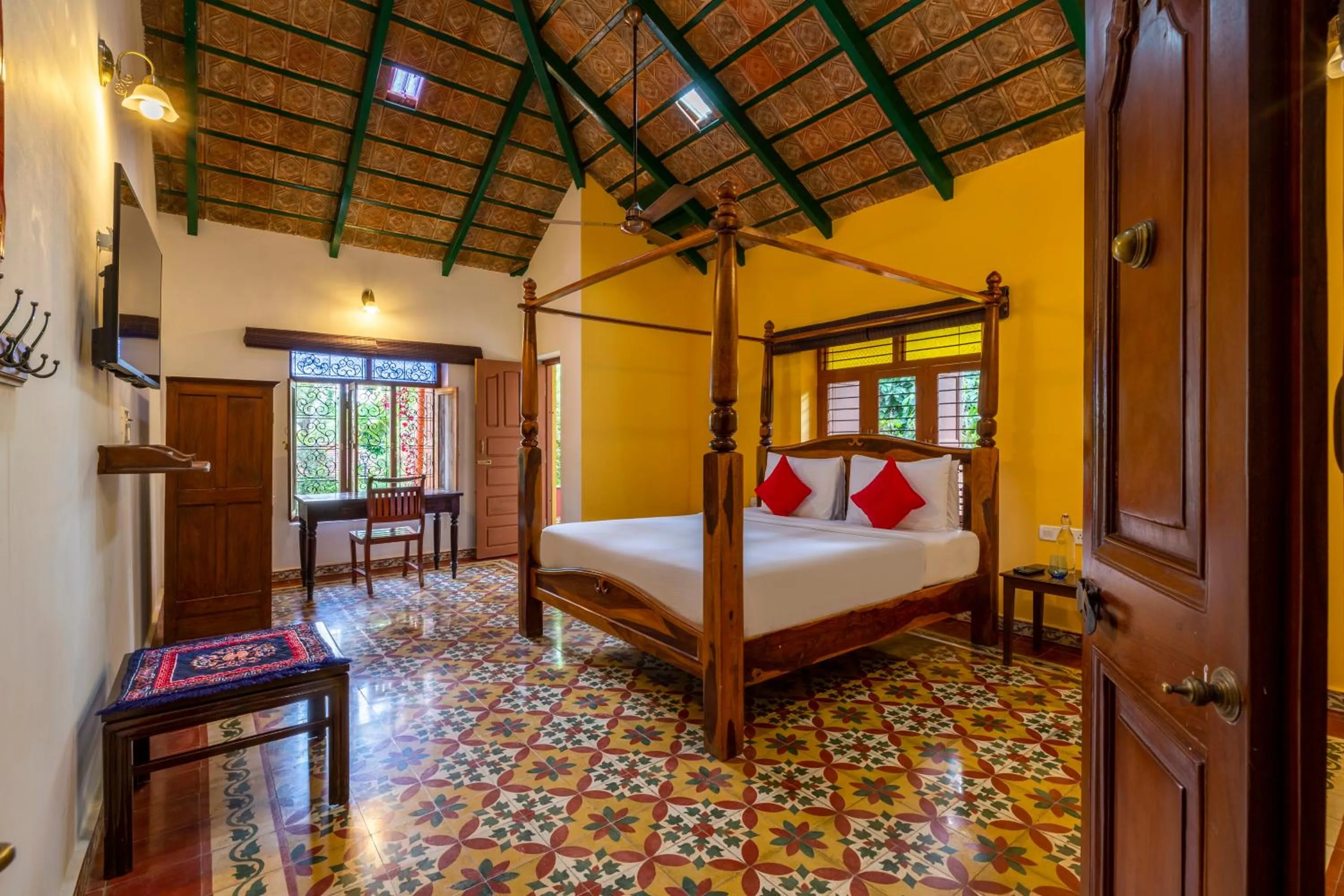 Photo of the whole room, Bed in amã Stays & Trails, Rare Earth Estate