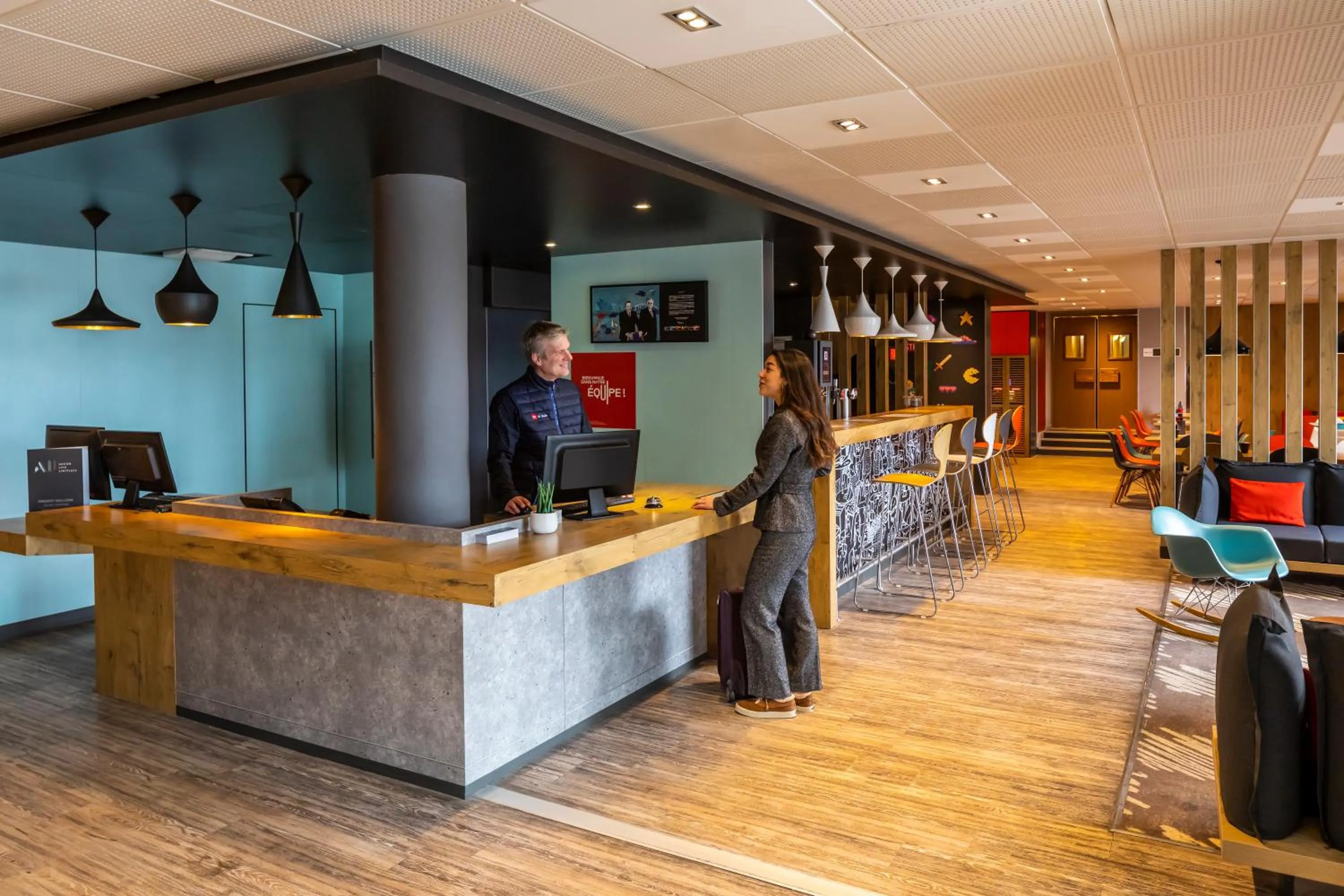 Lobby or reception in ibis Saint-Malo Madeleine