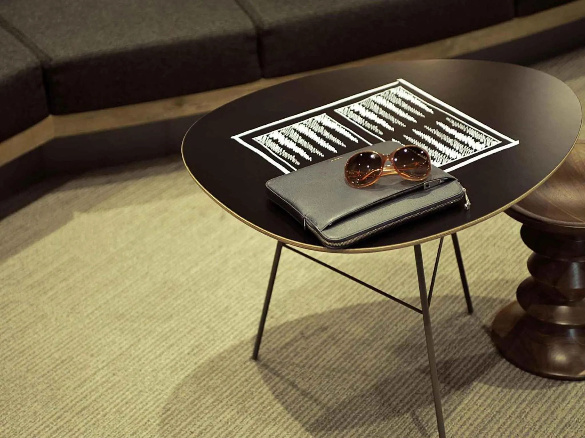 Lounge or bar in ibis Saint-Malo Madeleine