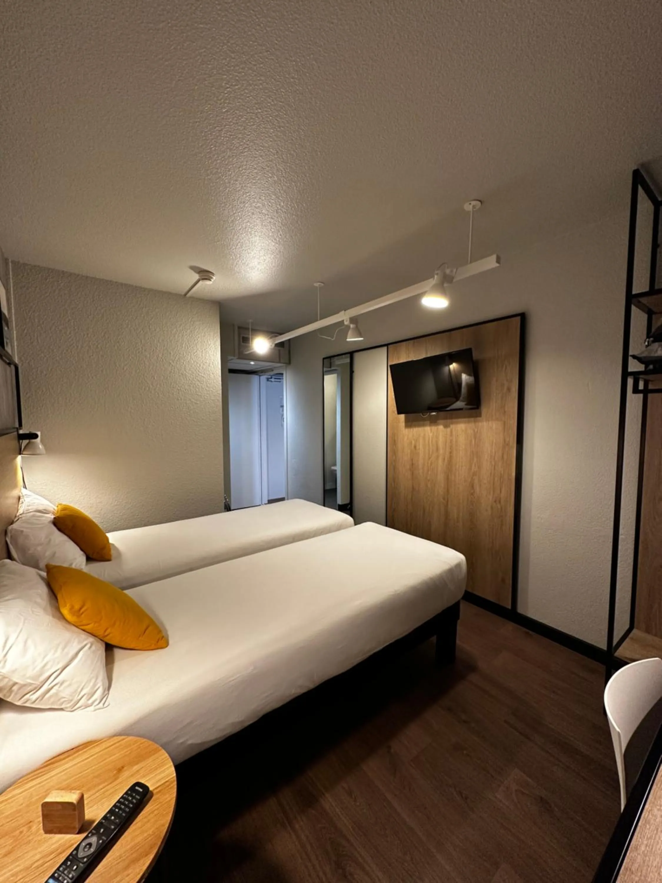 Bed in ibis Saint-Malo Madeleine