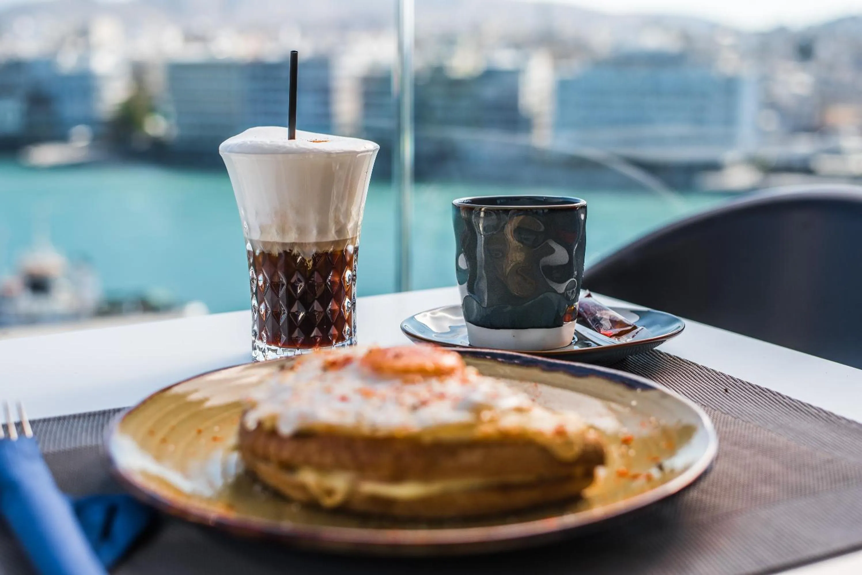 Food and drinks in Hara Hotel