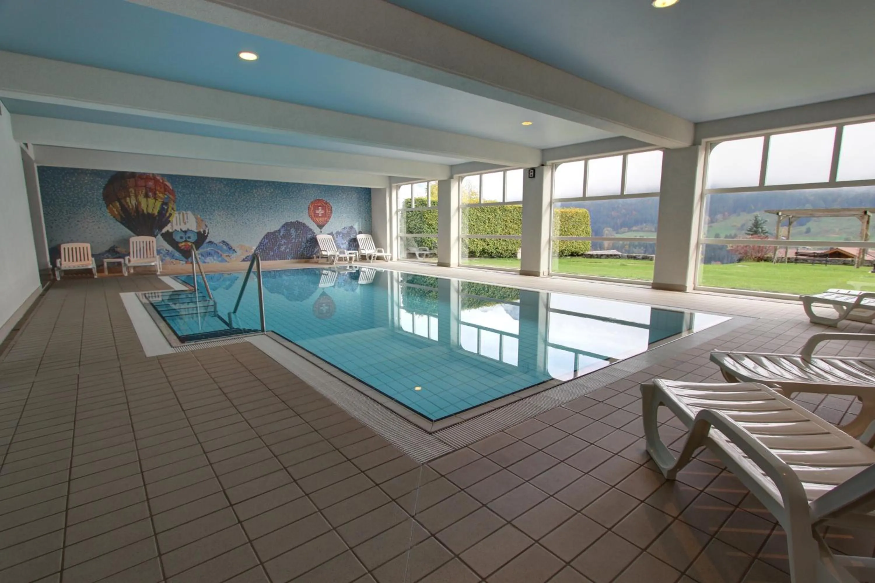 Swimming pool in Rosat 13