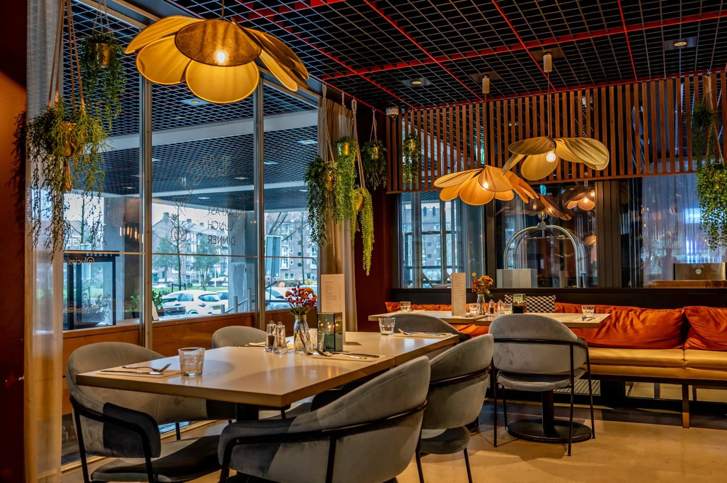 Restaurant/places to eat in Cityden BoLo District