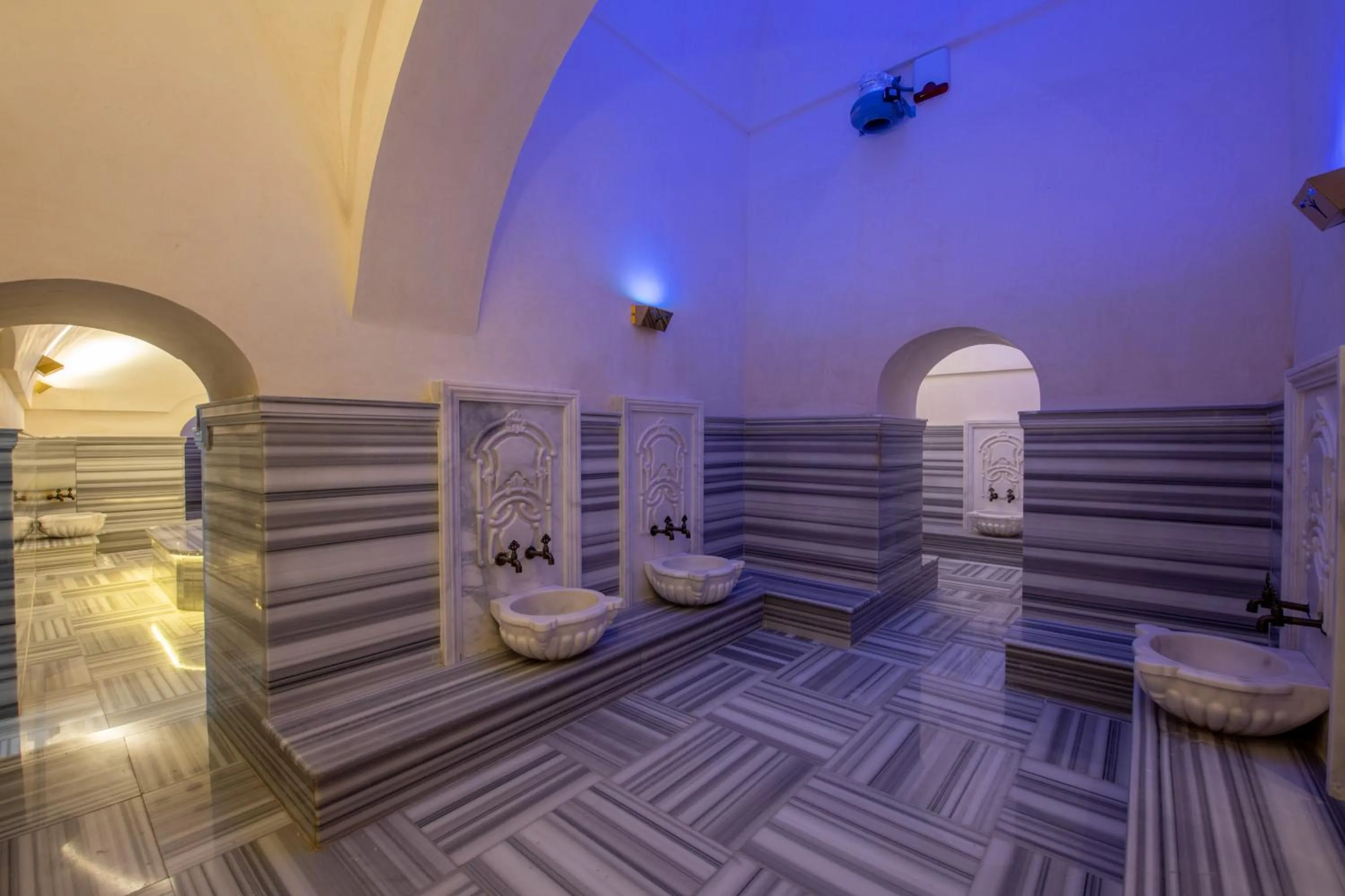 Steam room in Bvs Bosphorus Pera Hotel