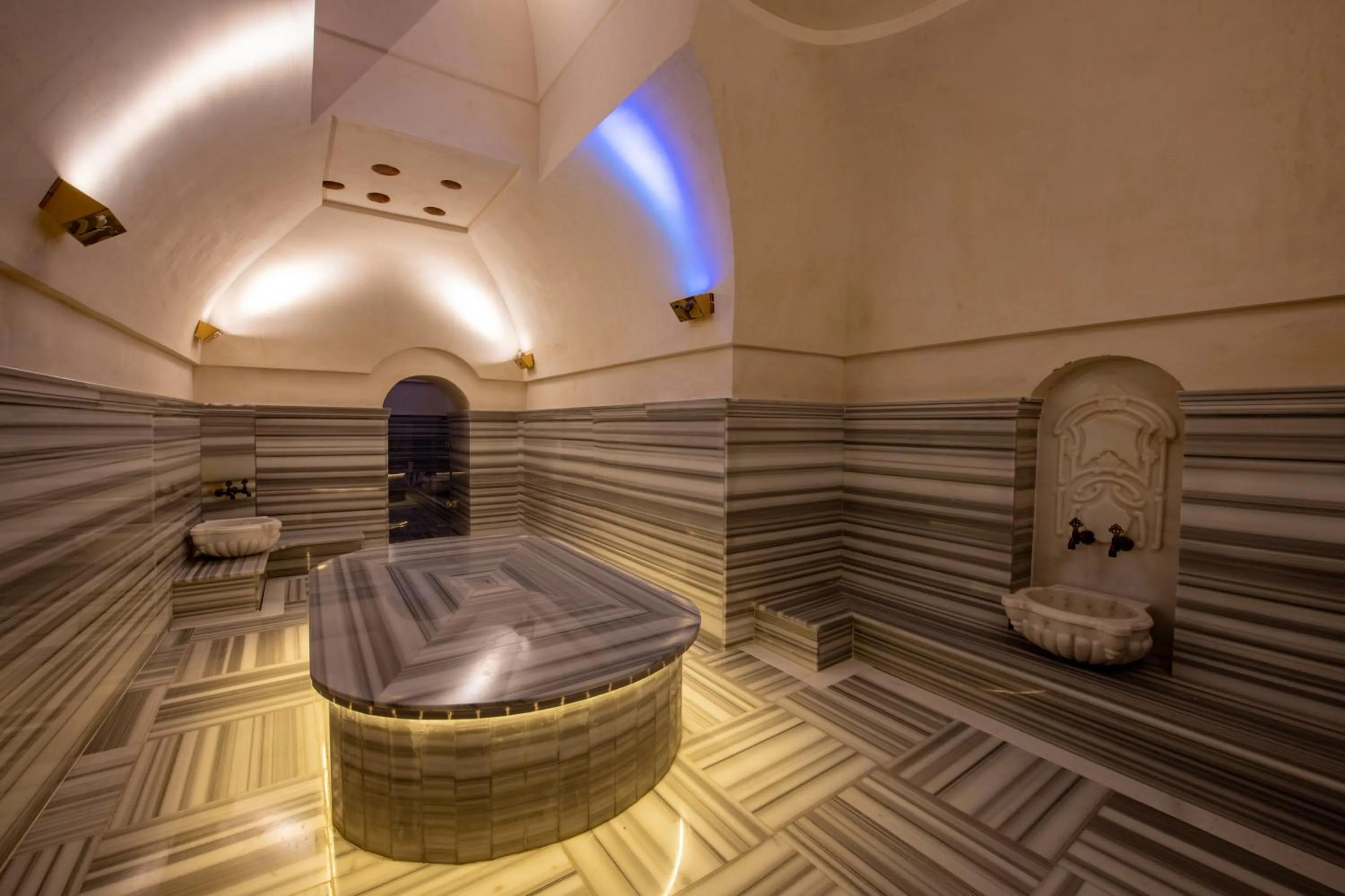 Steam room in Bvs Bosphorus Pera Hotel