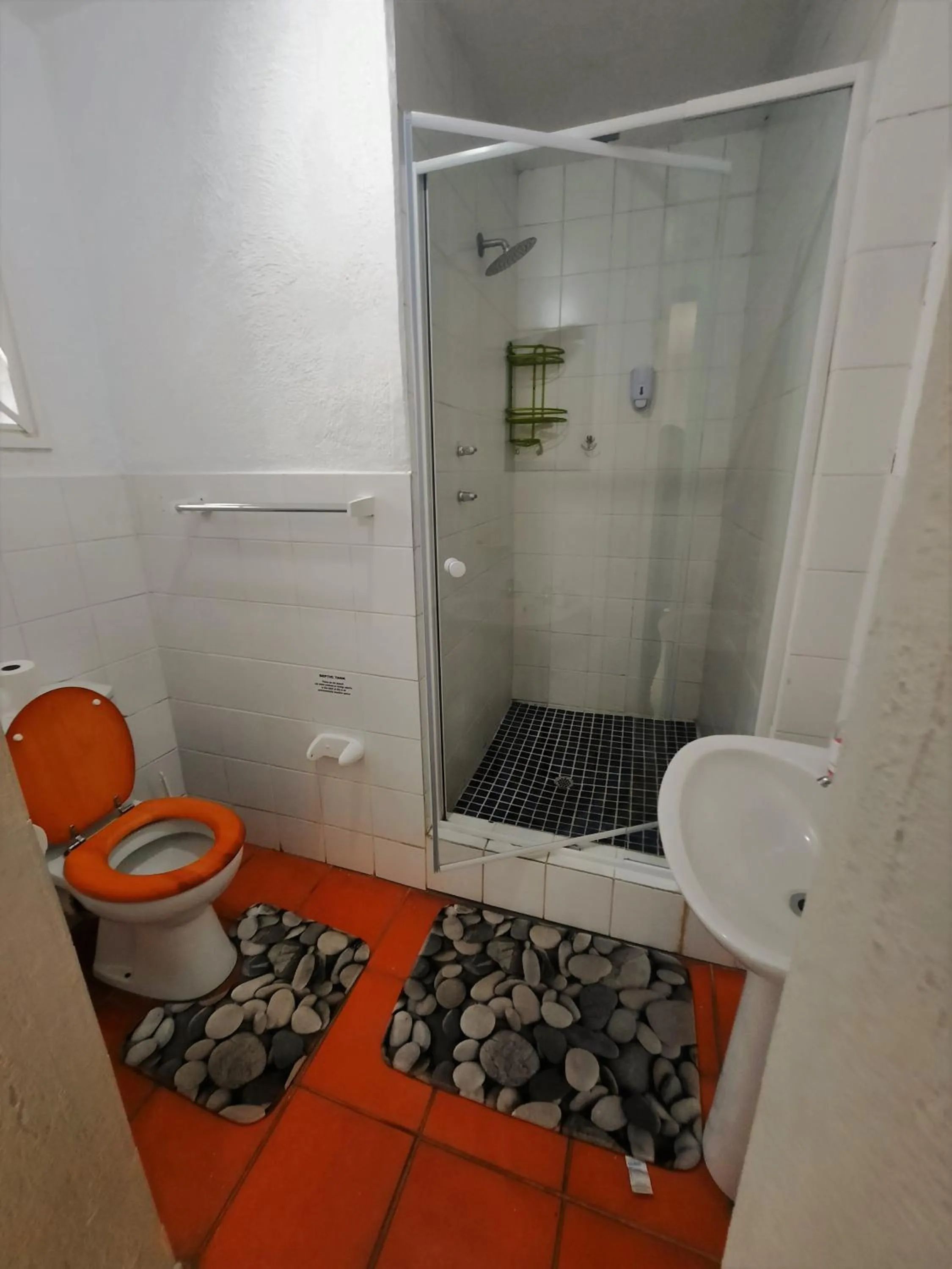 Bathroom in Highlands Creek Self Catering Accommodation