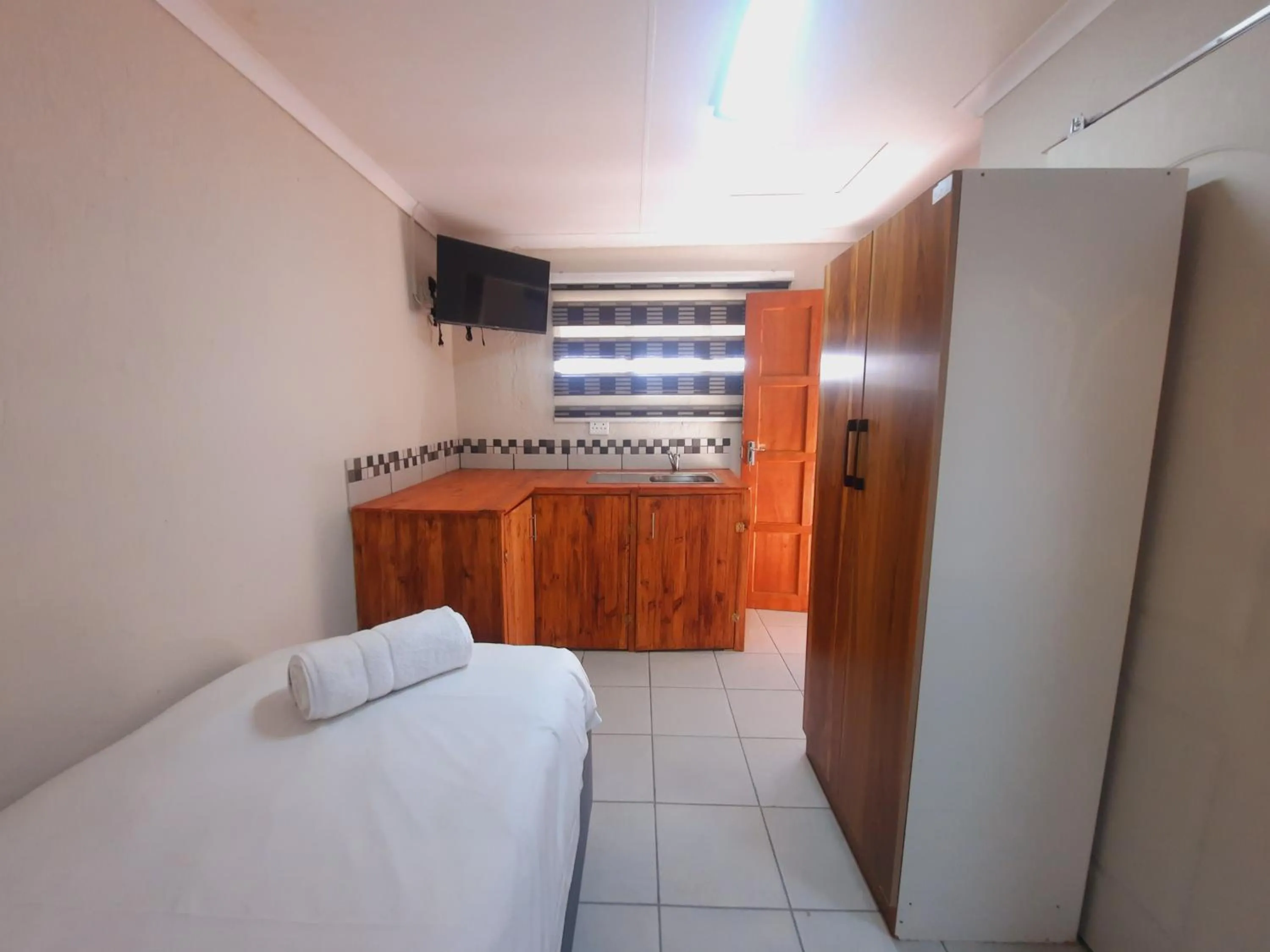 Photo of the whole room, Bed in Highlands Creek Self Catering Accommodation