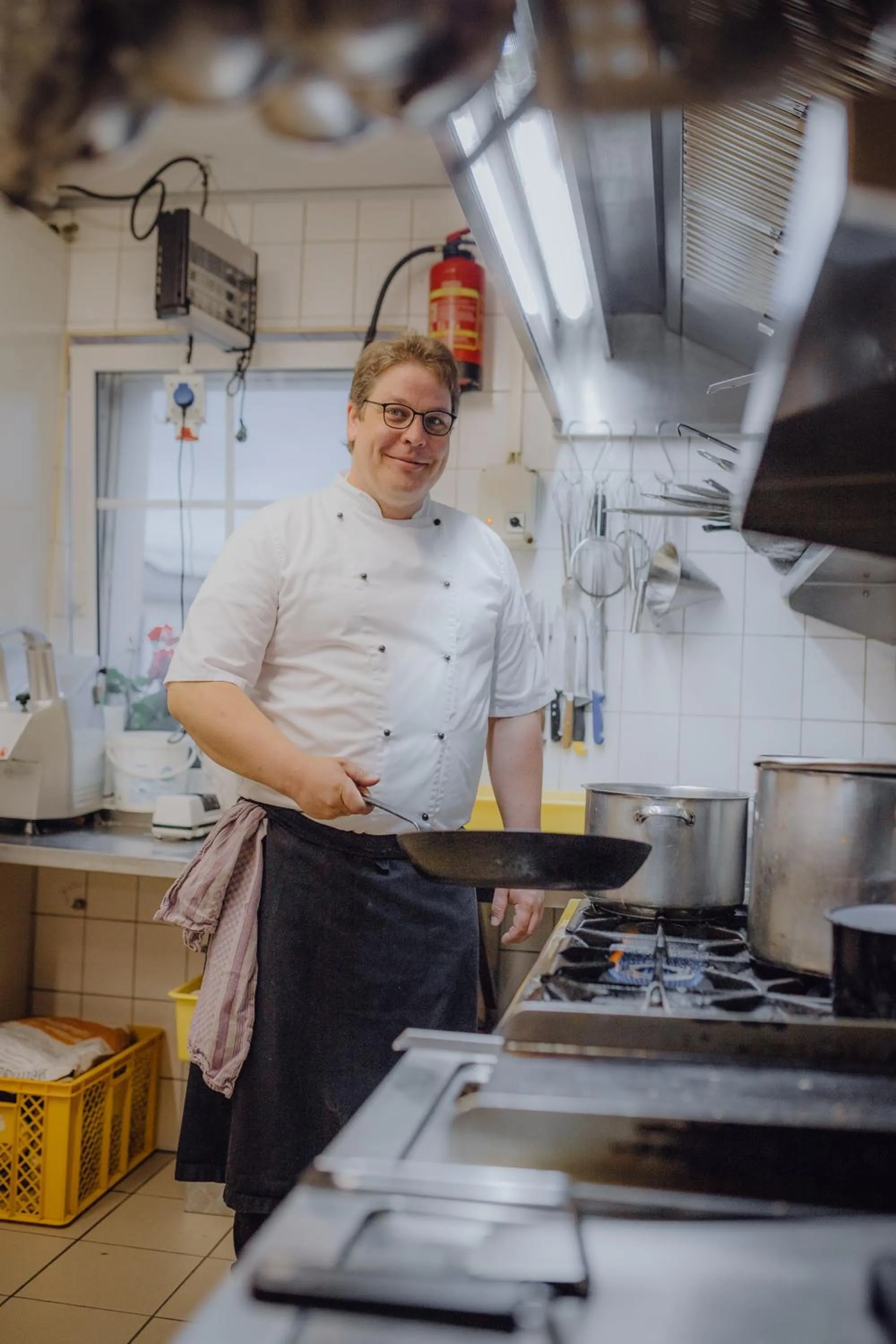 Kitchen or kitchenette in Hotel Gasthof Weißer Löwe