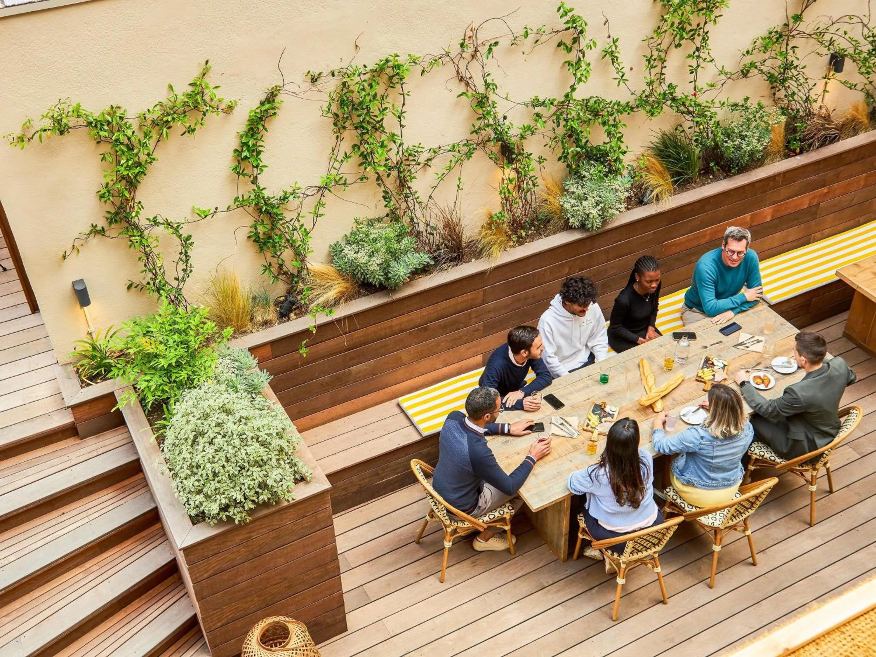Lounge or bar in greet hotel Marseille Parc Chanot Velodrome