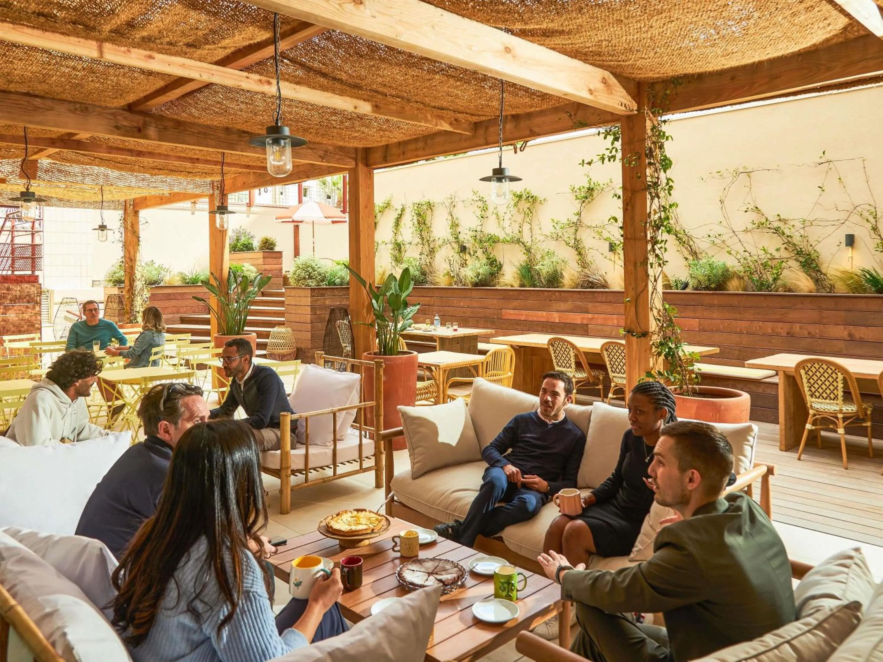 Restaurant/places to eat in greet hotel Marseille Parc Chanot Velodrome by Accor