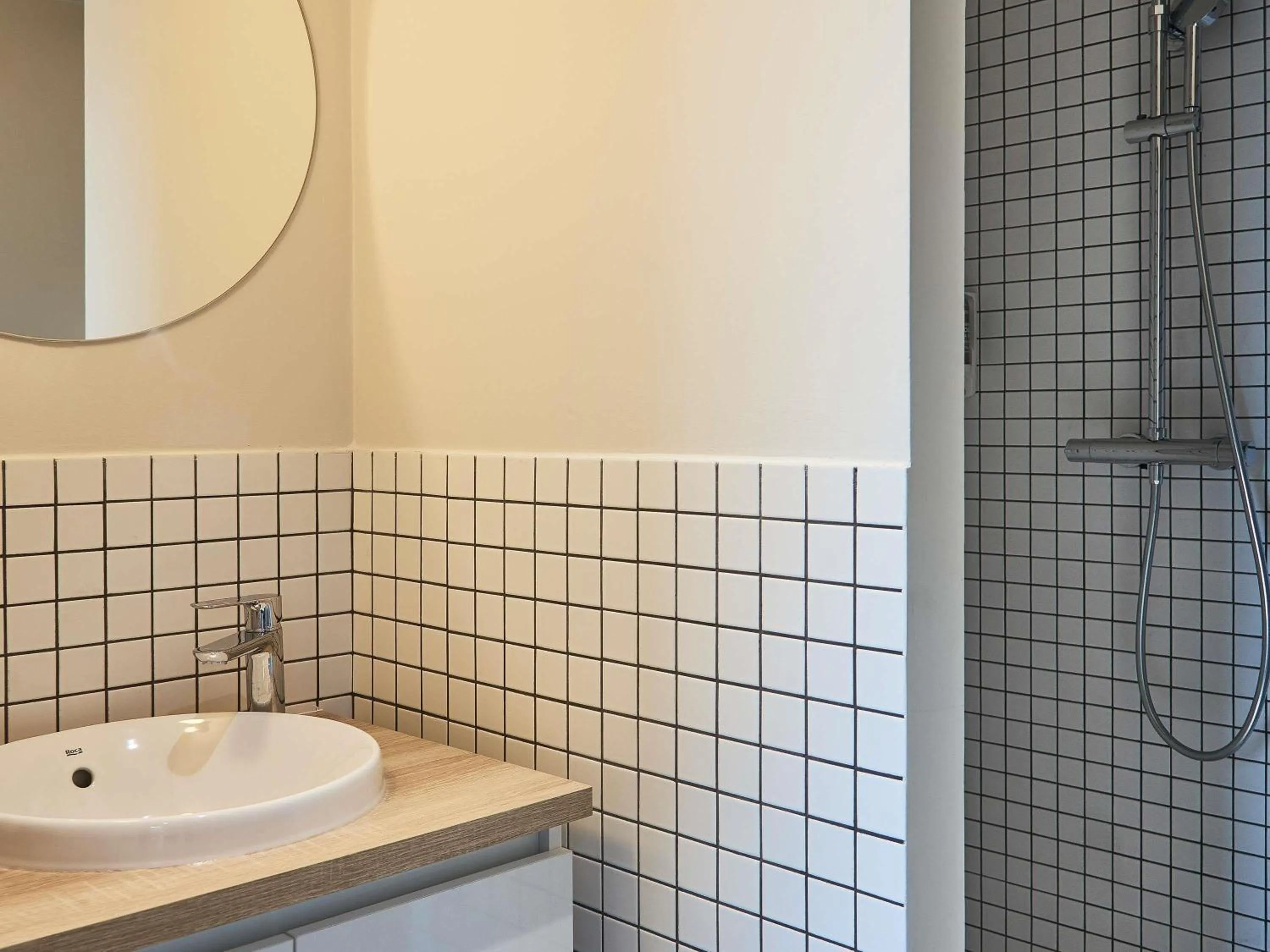 Bedroom in greet hotel Marseille Parc Chanot Velodrome