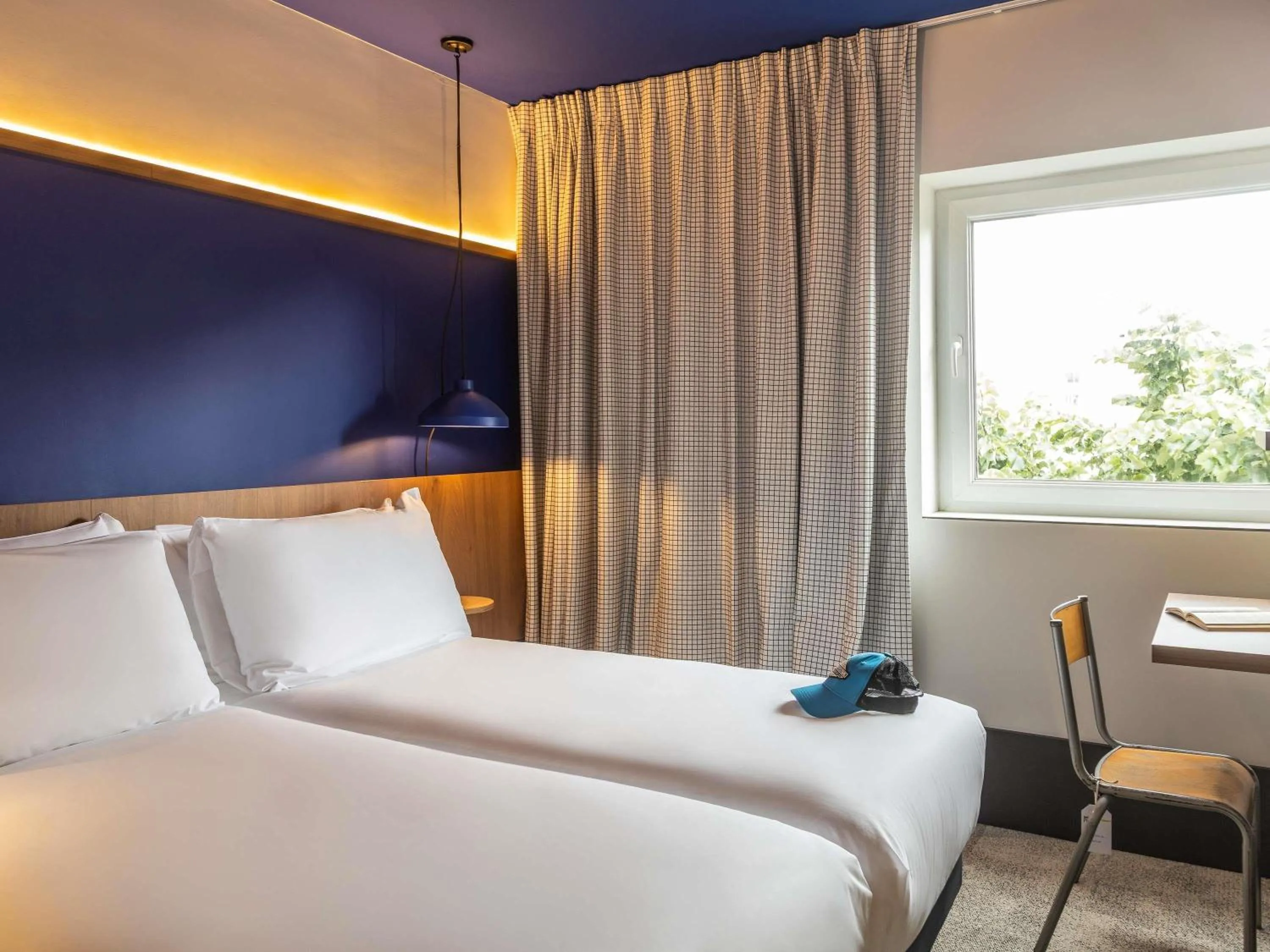 Bed in greet hotel Marseille Parc Chanot Velodrome