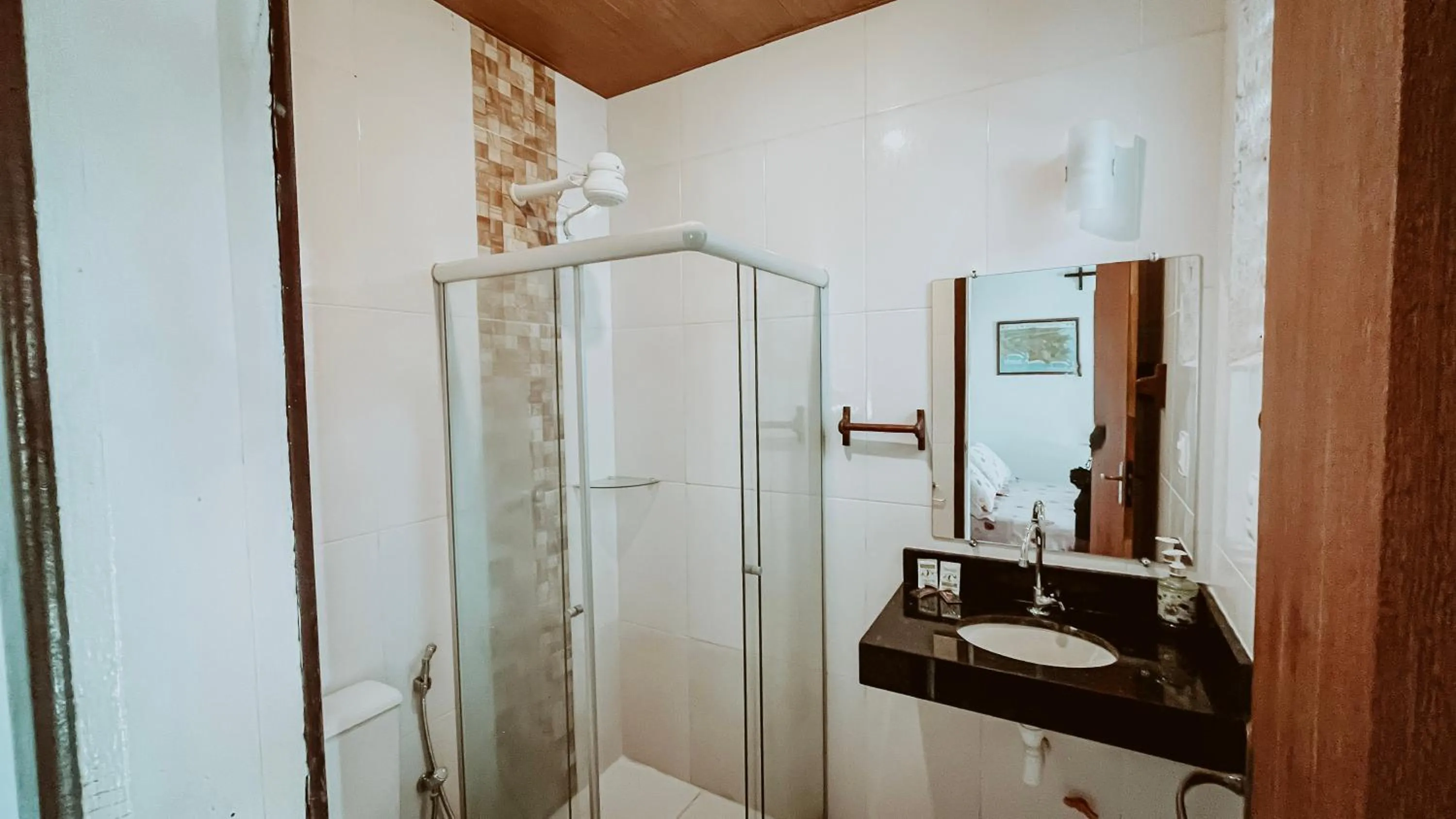 Toilet in Pousada Luar das Águas