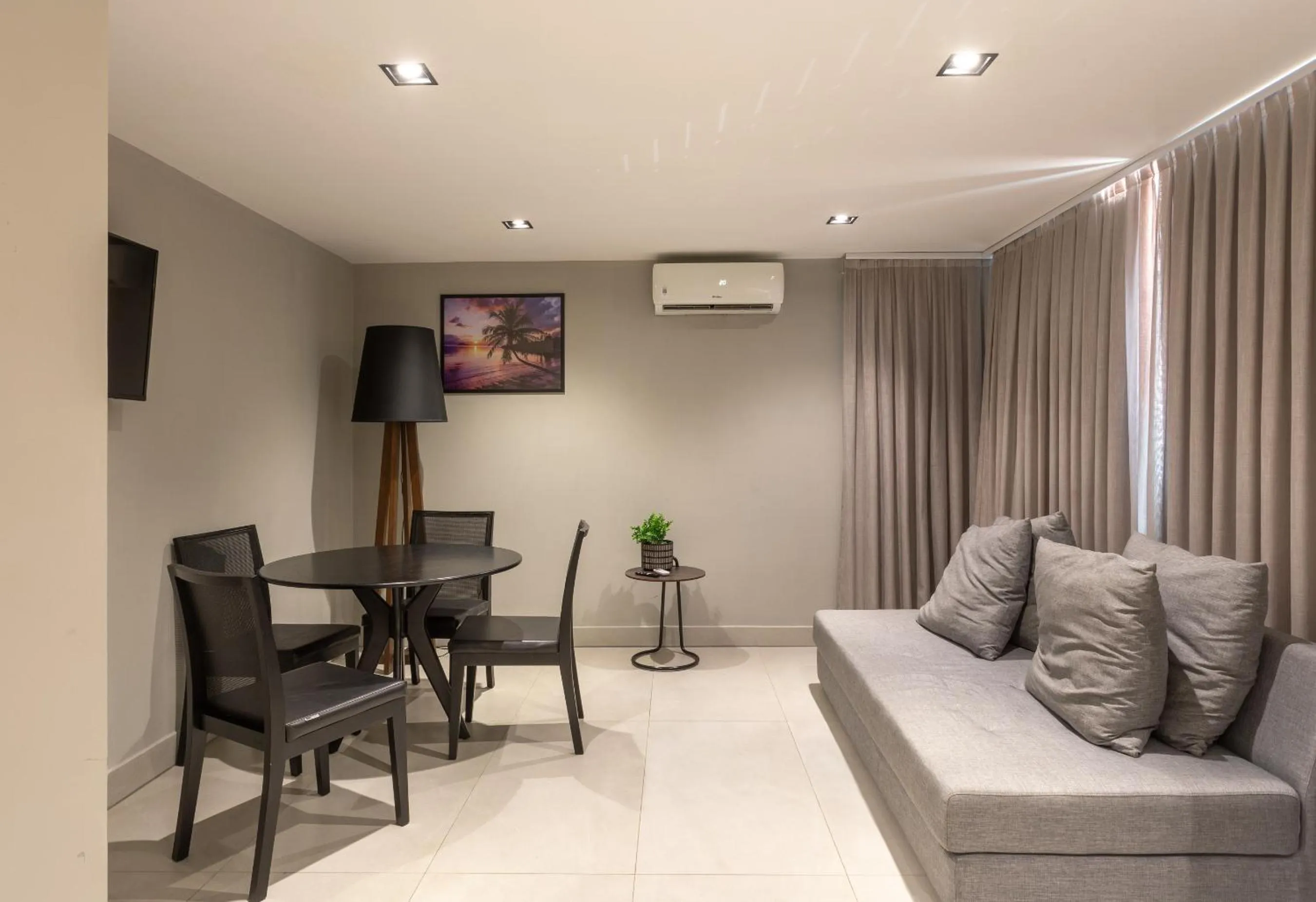 Infinity at the Sea by Welkom