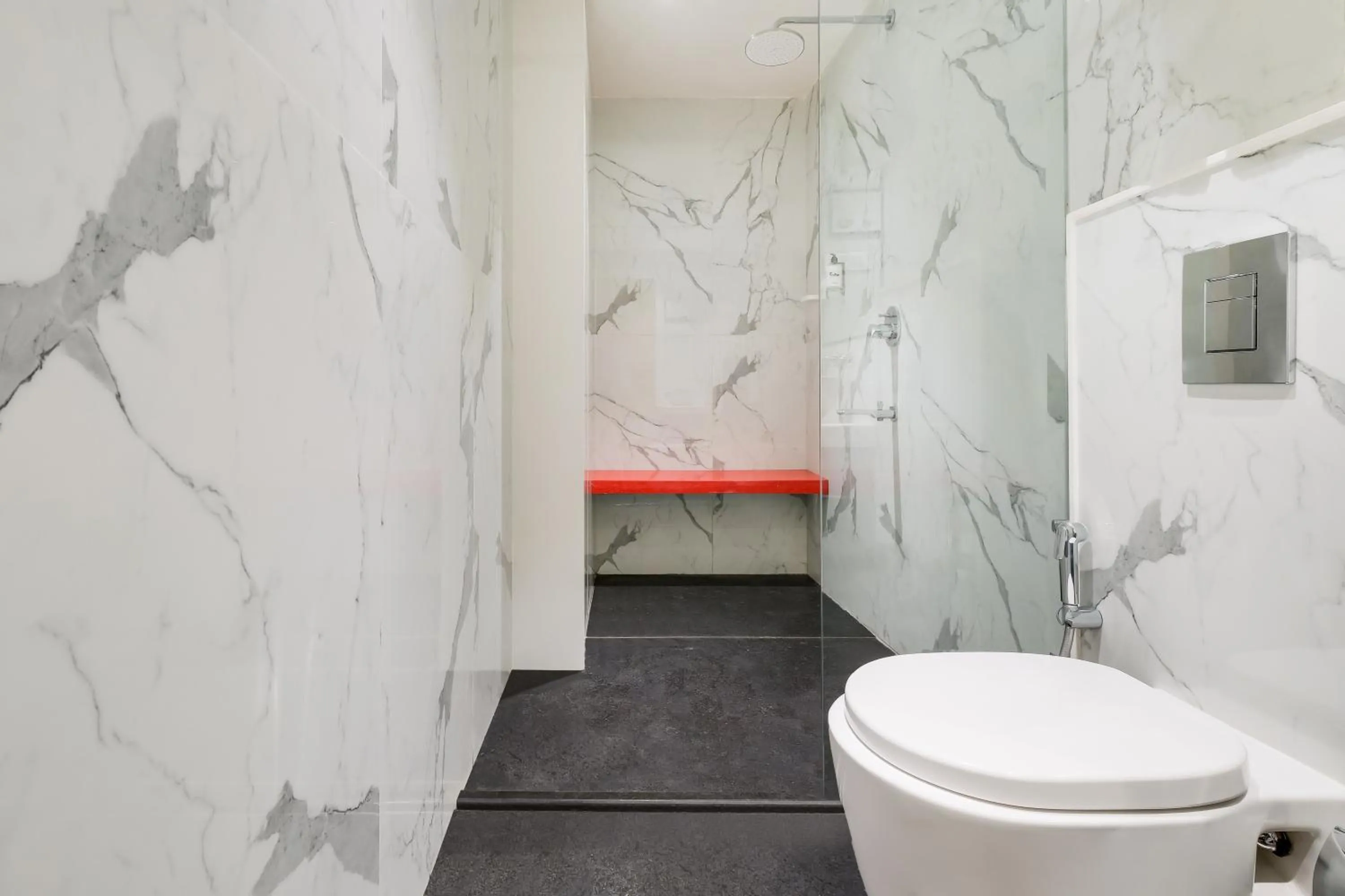 Bathroom in Red Fox by Lemon Tree Hotels, Vijayawada