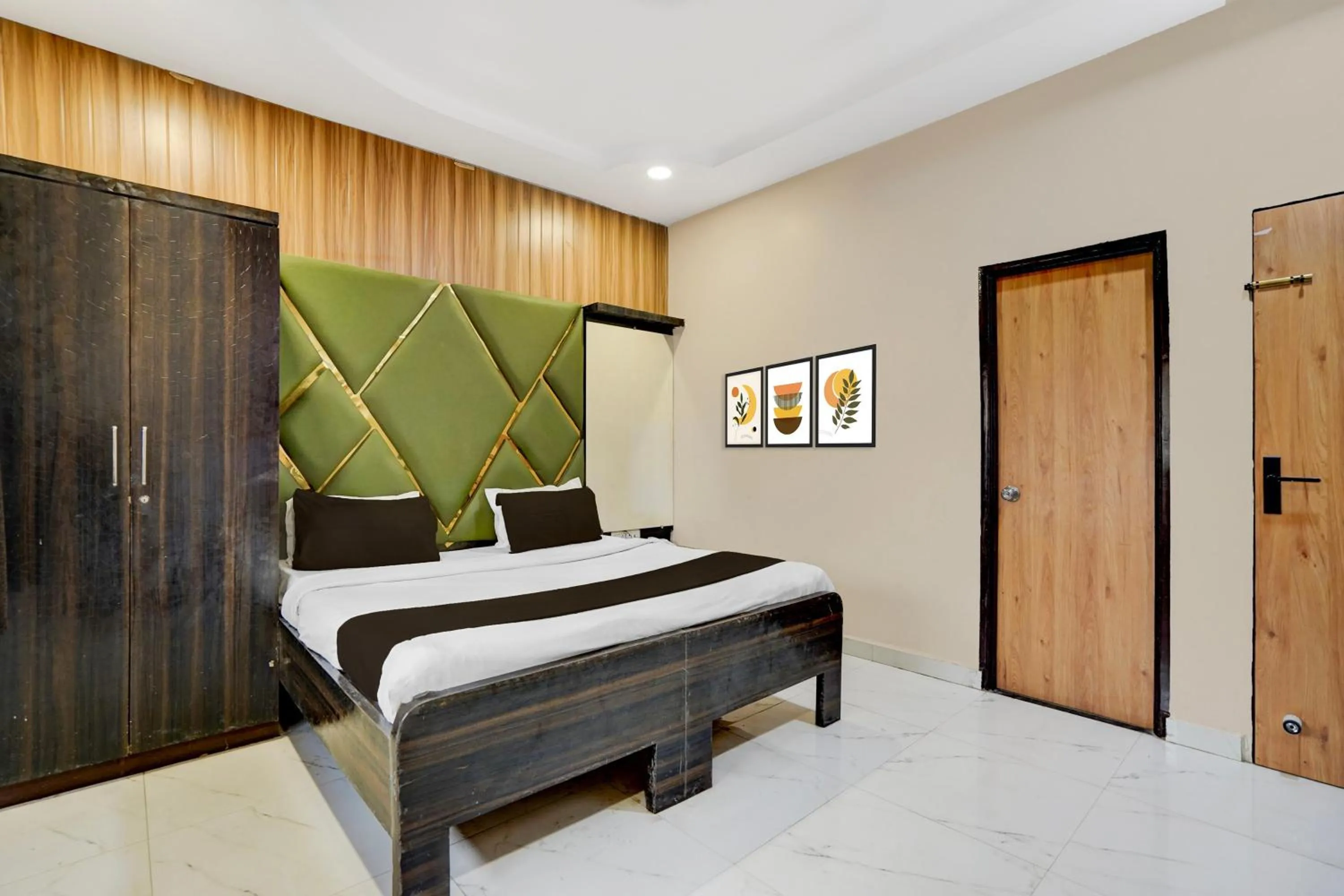 Bedroom in Hotel O Sonali