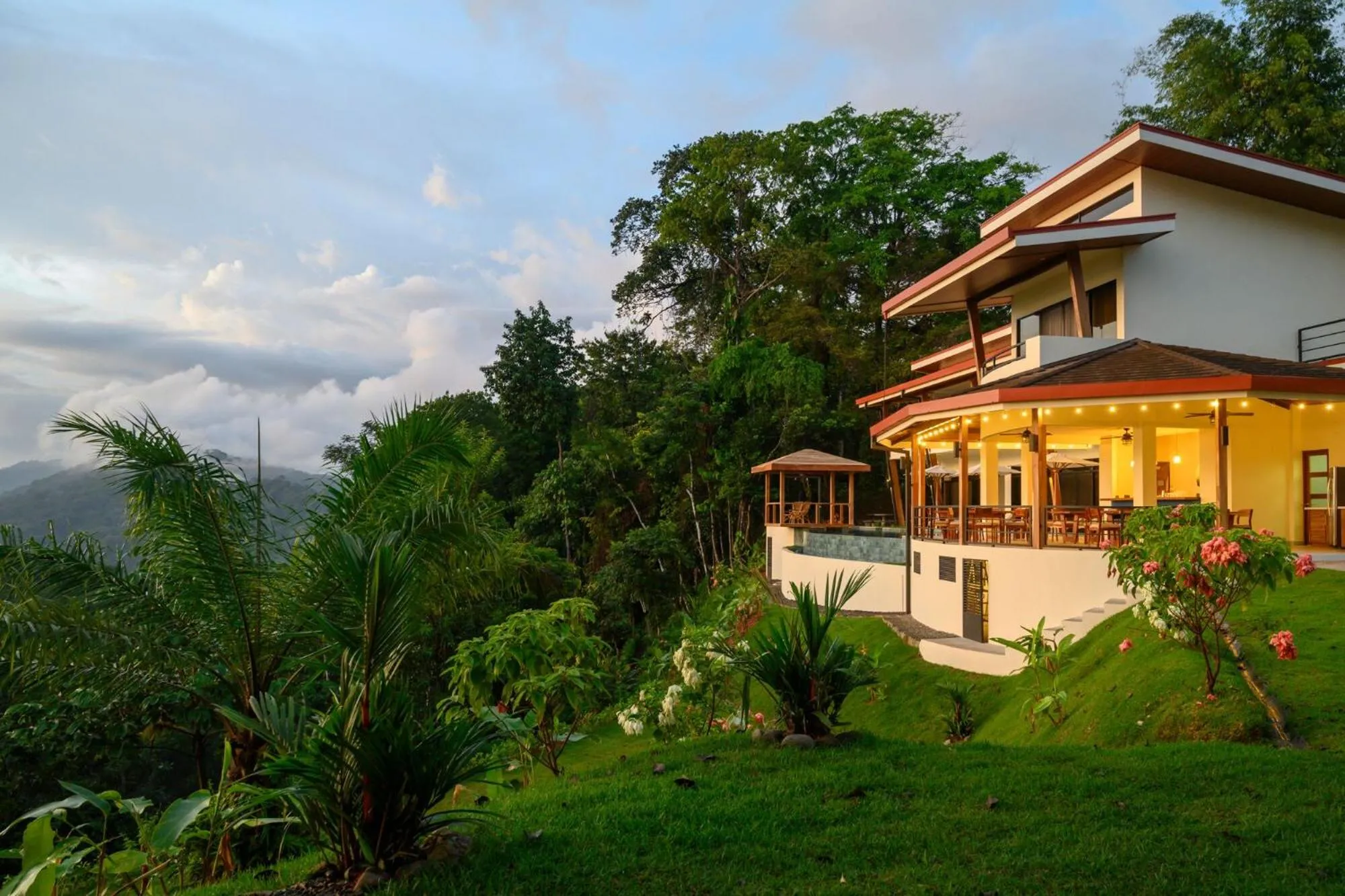 Property building in Lapazul Boutique Hotel