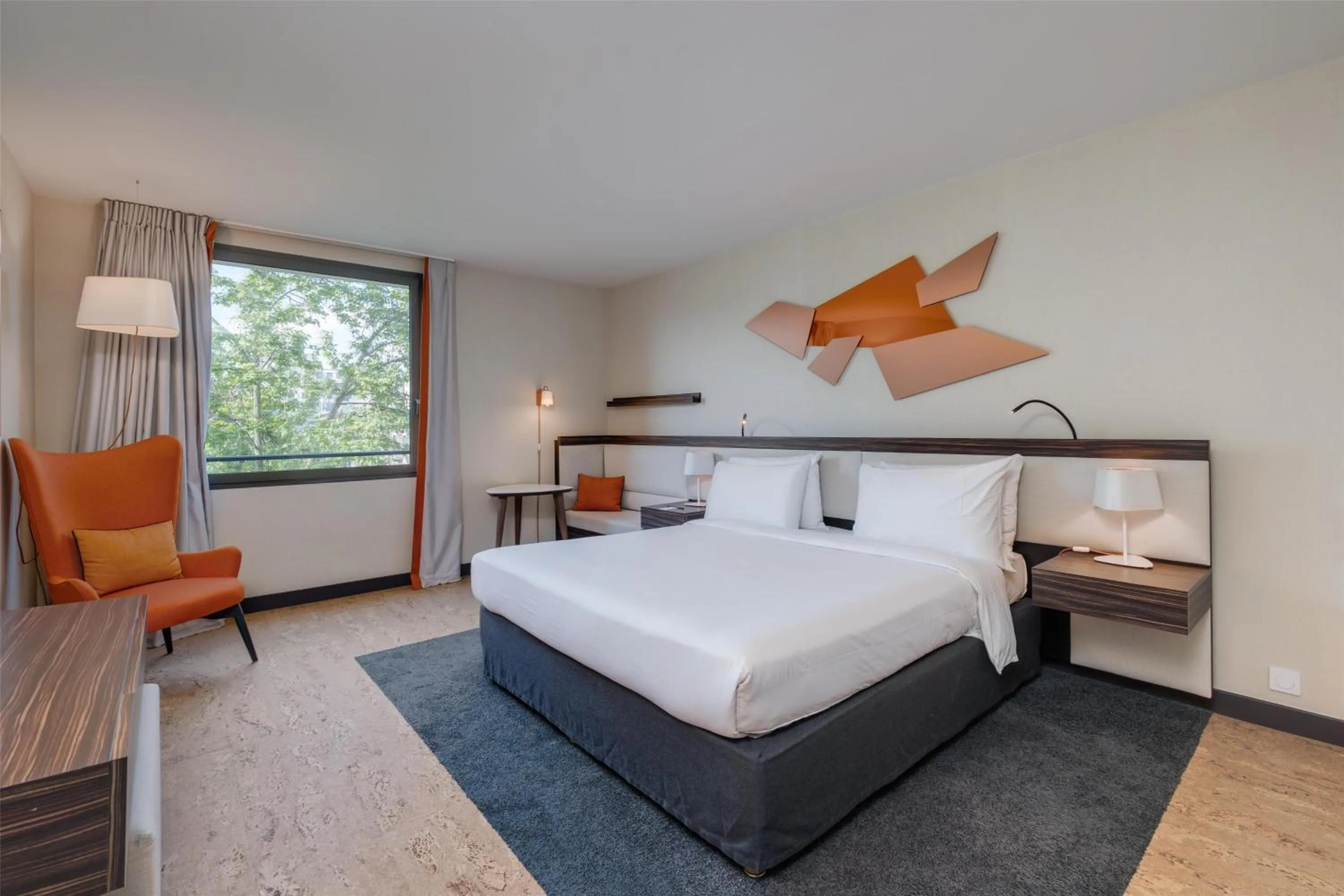 Bedroom, Bed in Radisson Blu Hotel, Paris Boulogne