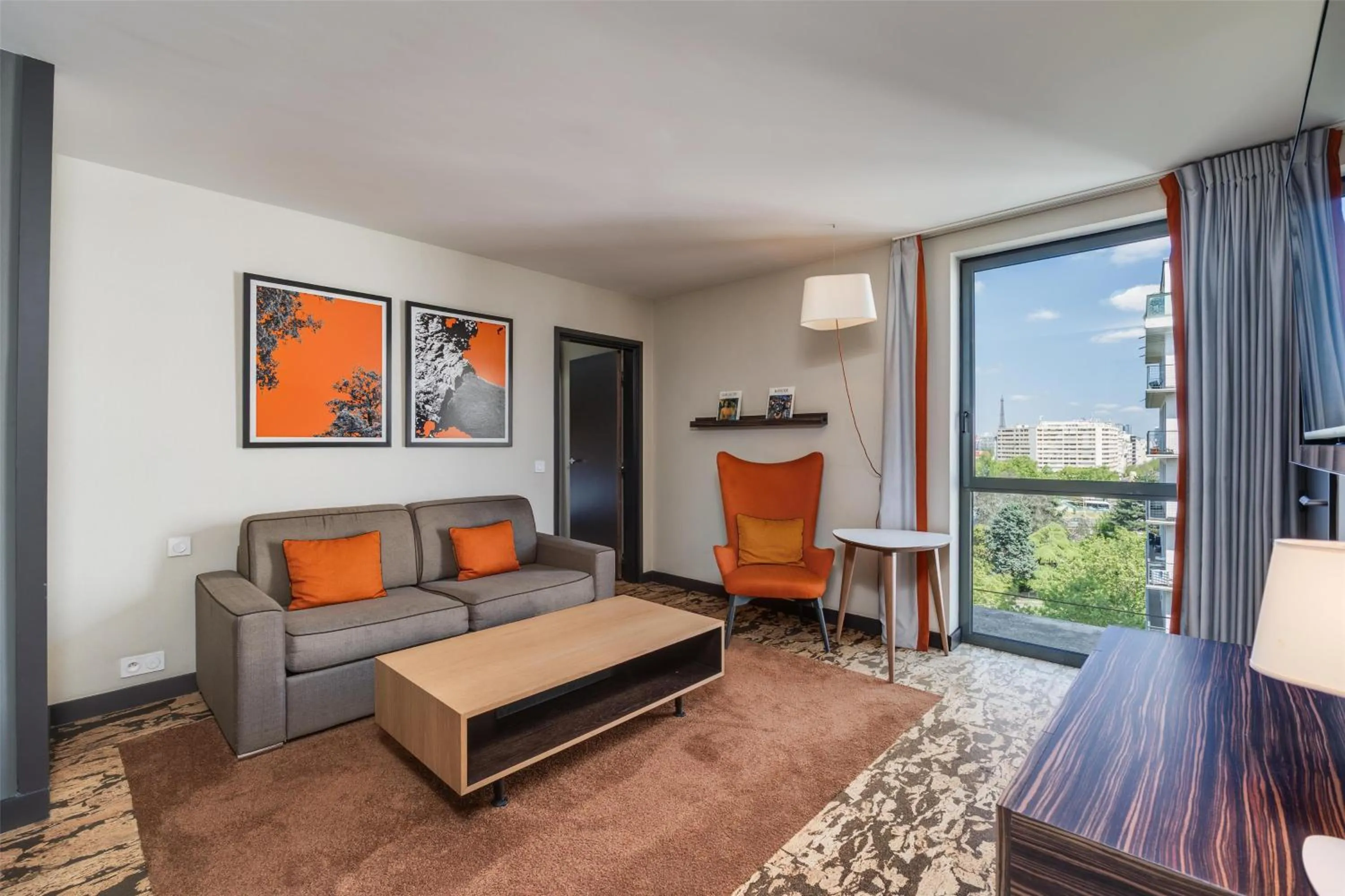 Photo of the whole room in Radisson Blu Hotel, Paris Boulogne