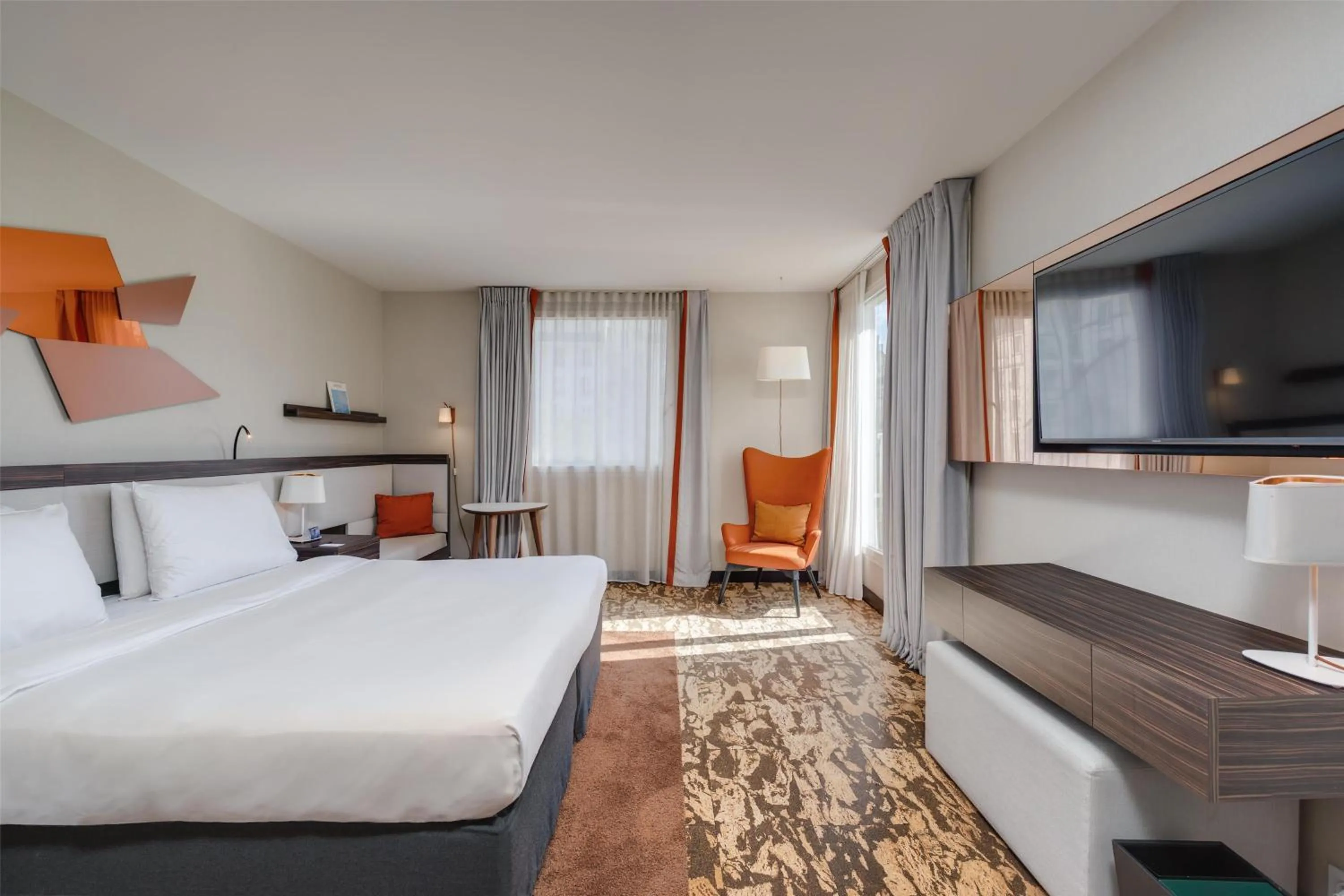 Bedroom, Bed in Radisson Blu Hotel, Paris Boulogne