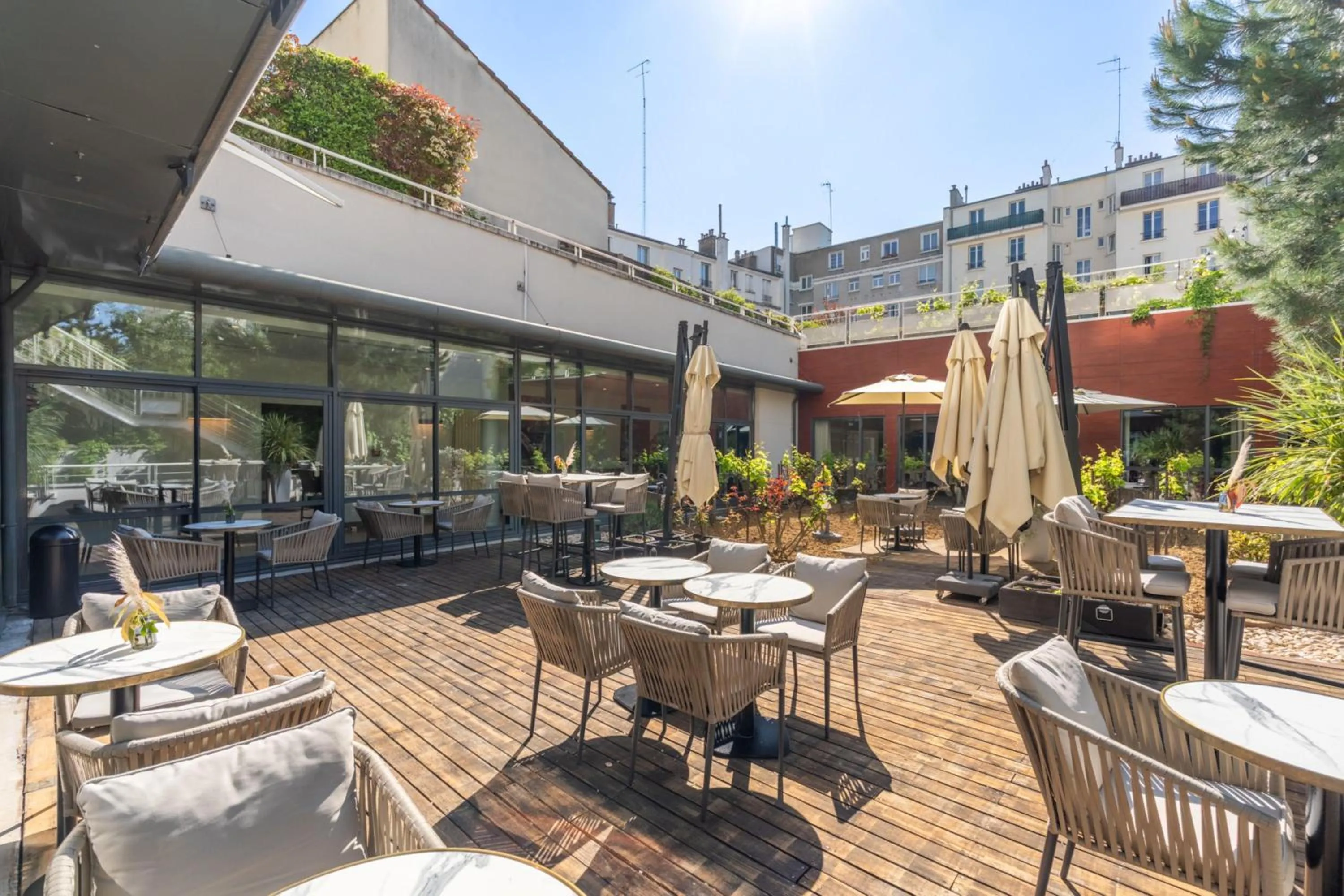 Restaurant/places to eat in DoubleTree by Hilton Paris Boulogne